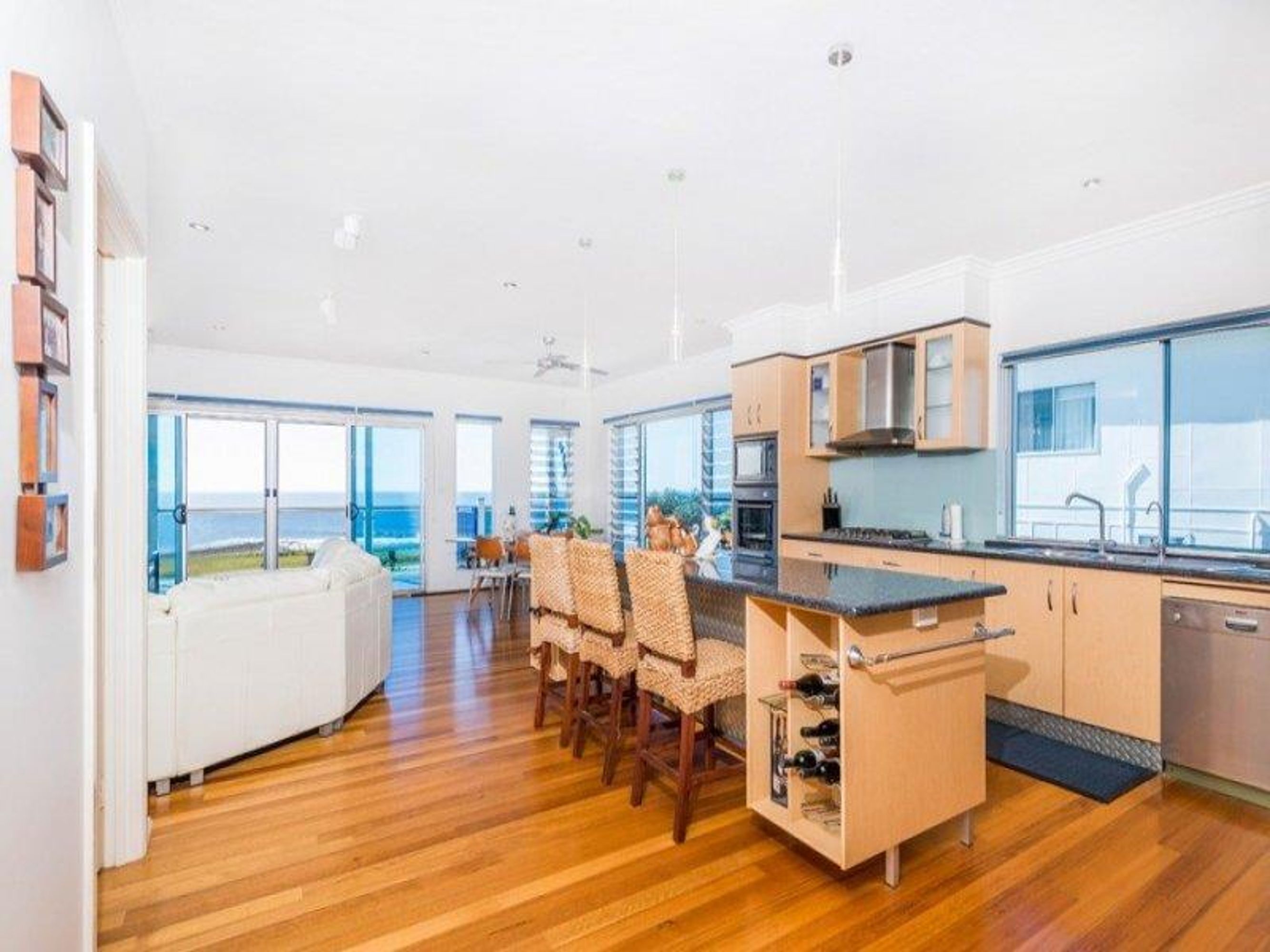 25 Waratah Crescent, Minnie Water - Thumbnail 4