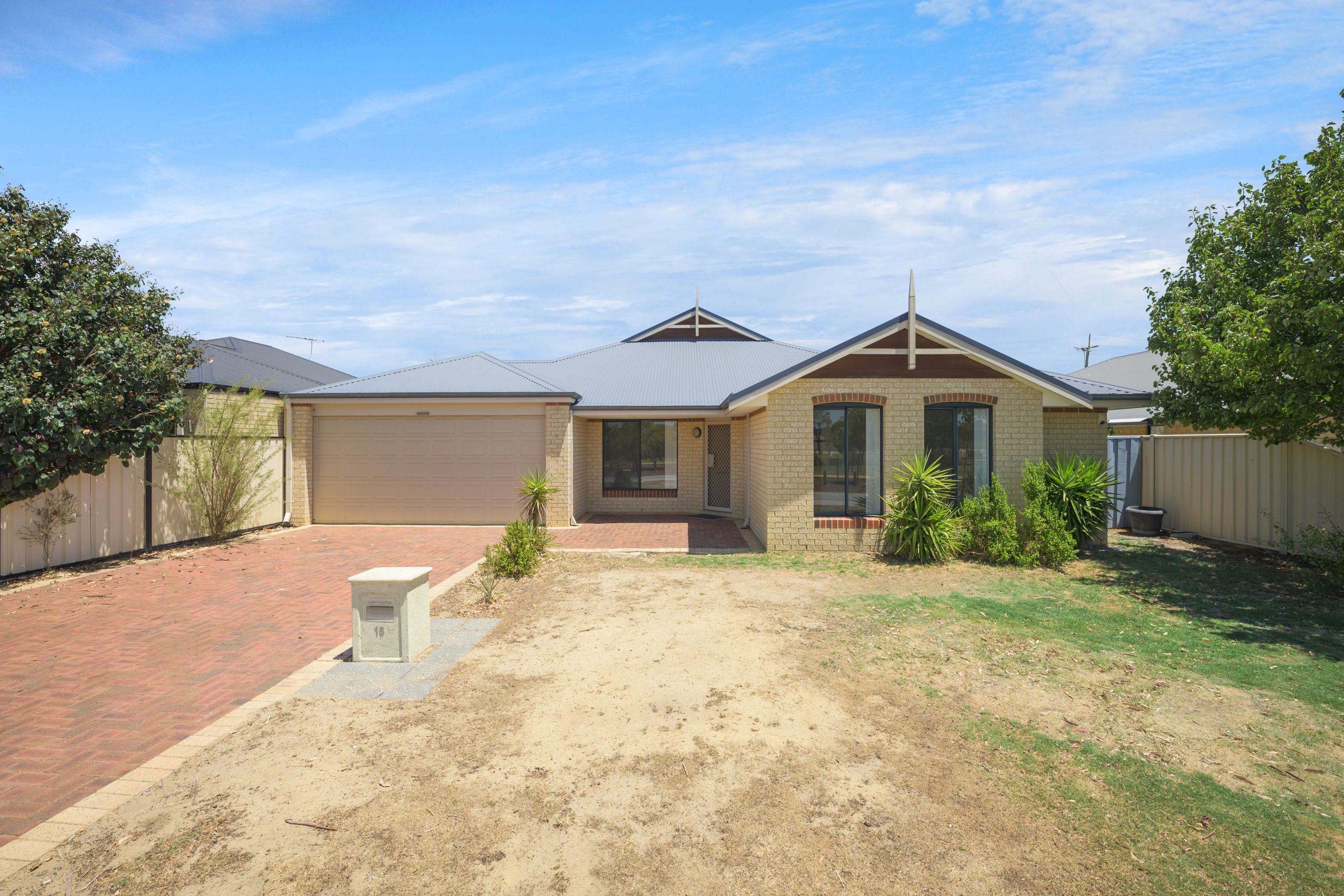 18 Lenihan Corner