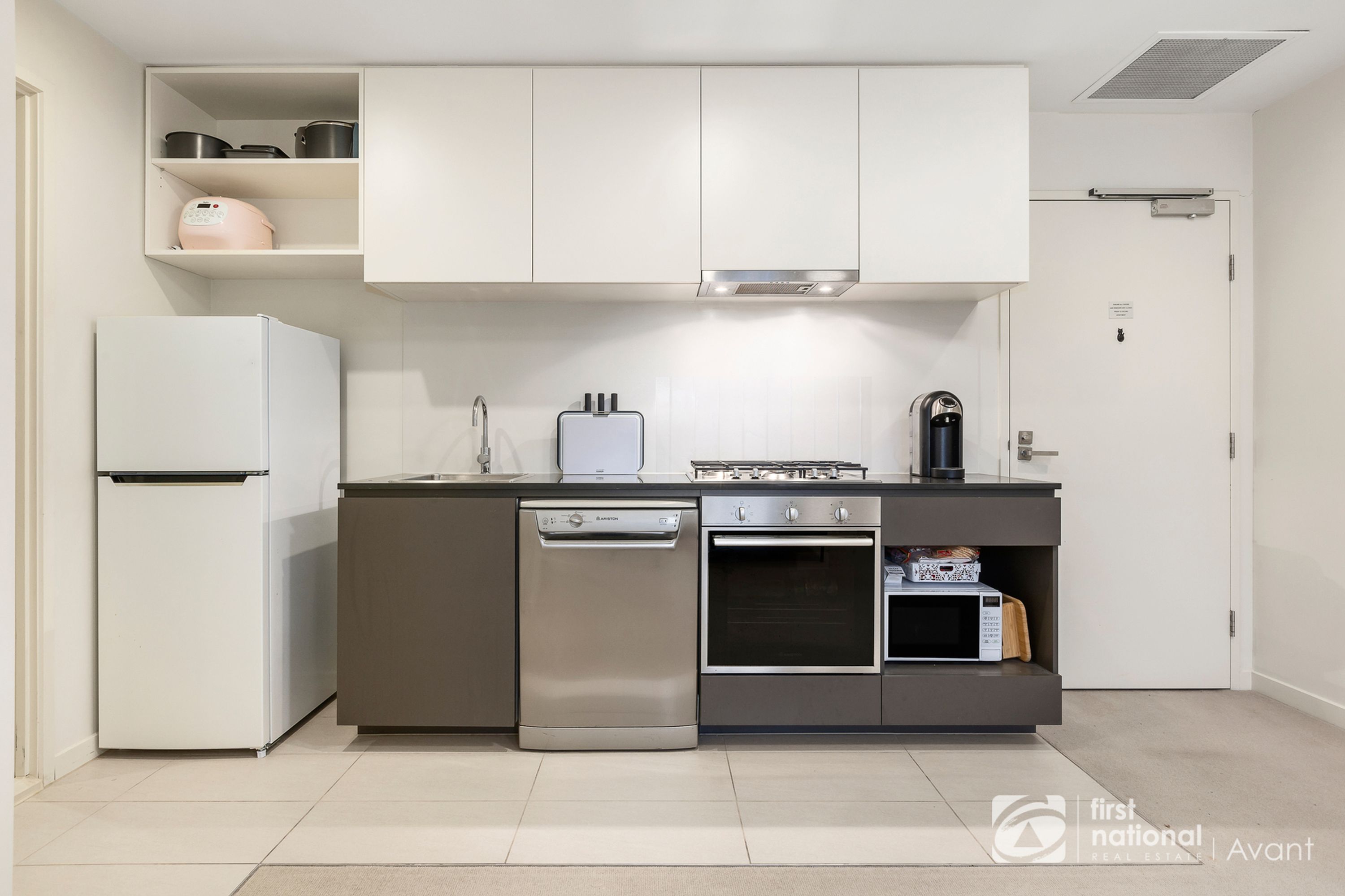 2508/568 Collin Street, Melbourne - Thumbnail 3