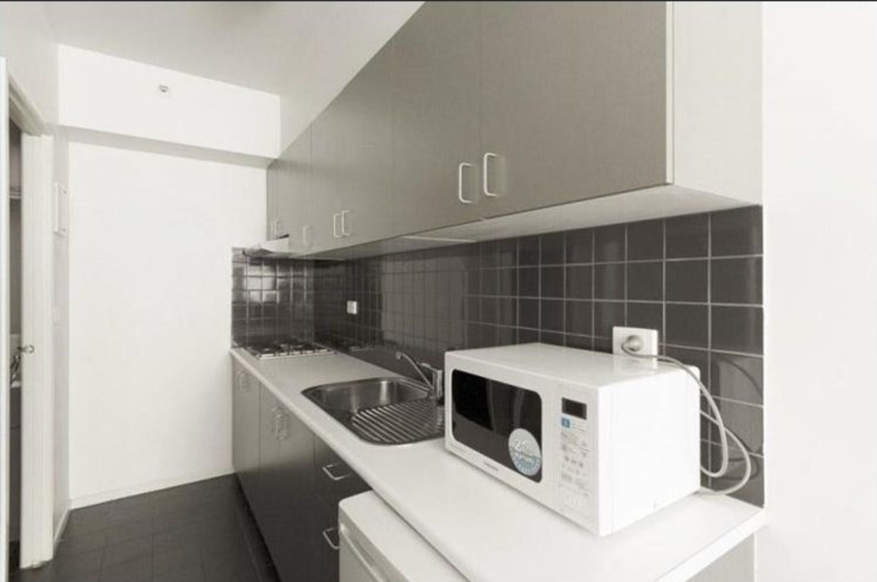 606/39 Lonsdale Street, Melbourne - Thumbnail 4