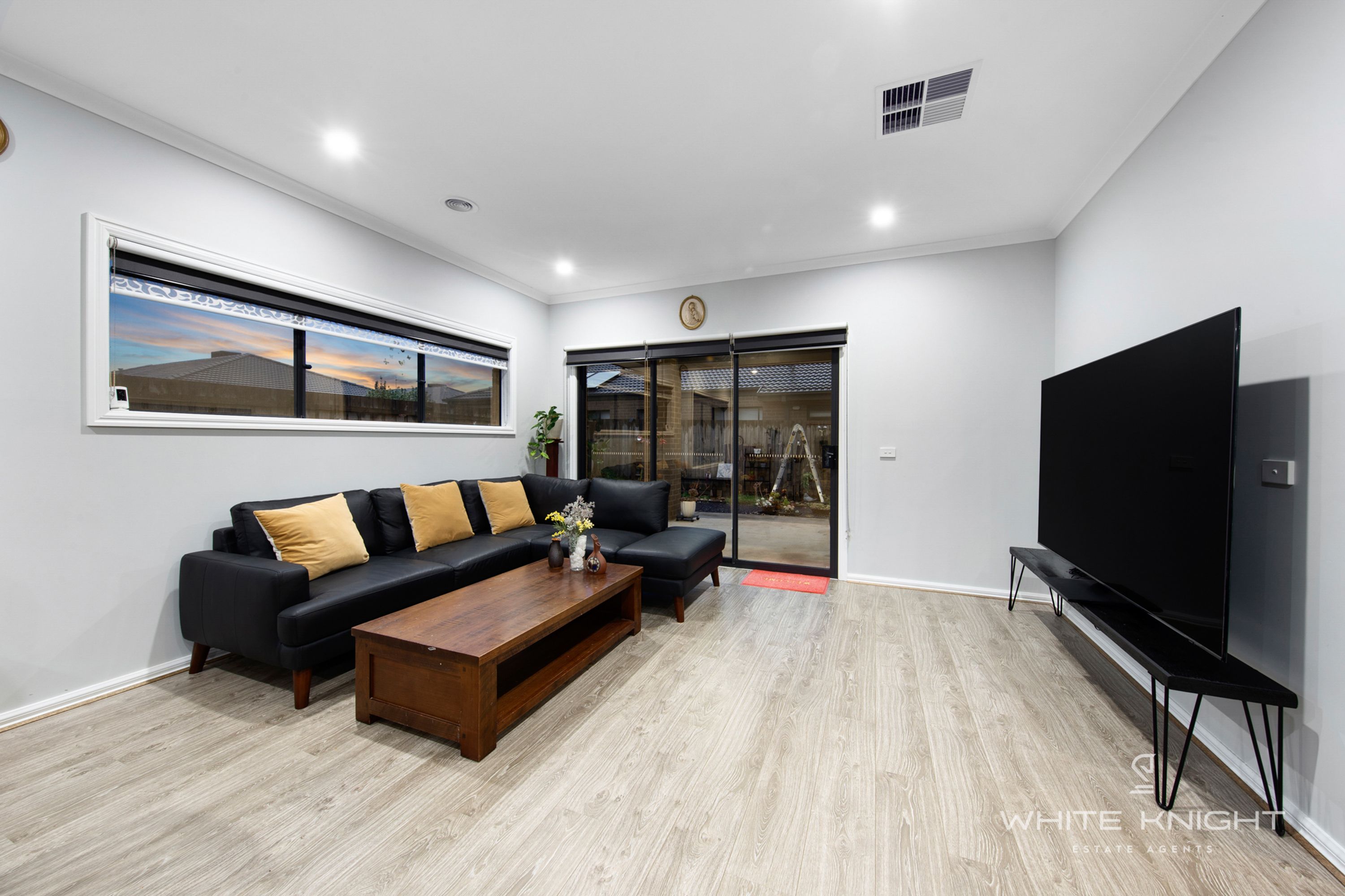 10 Rosemary Avenue, Aintree VIC 3336, Aintree - Thumbnail 8