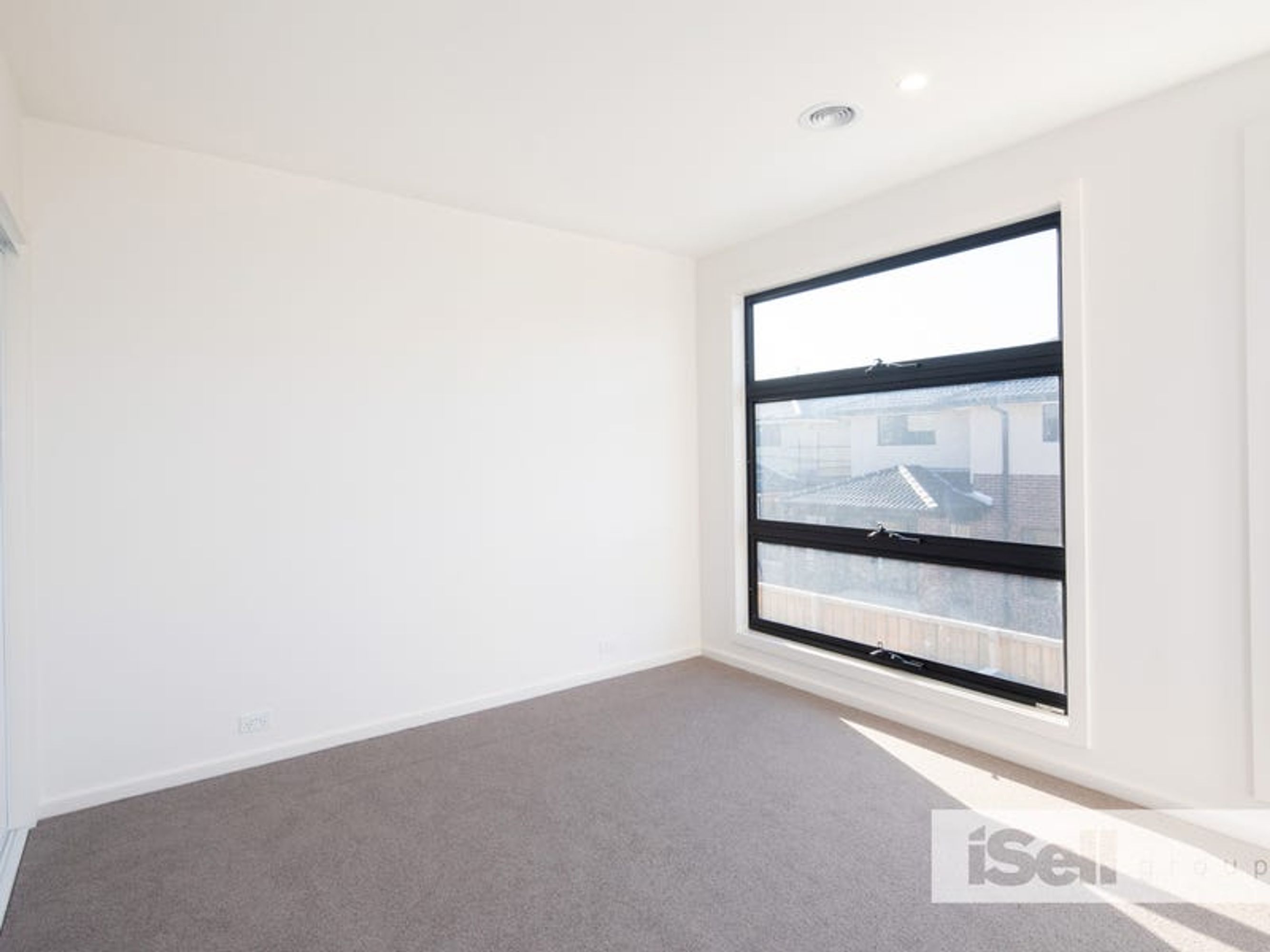 10 Azure Crescent, Keysborough - Thumbnail 7