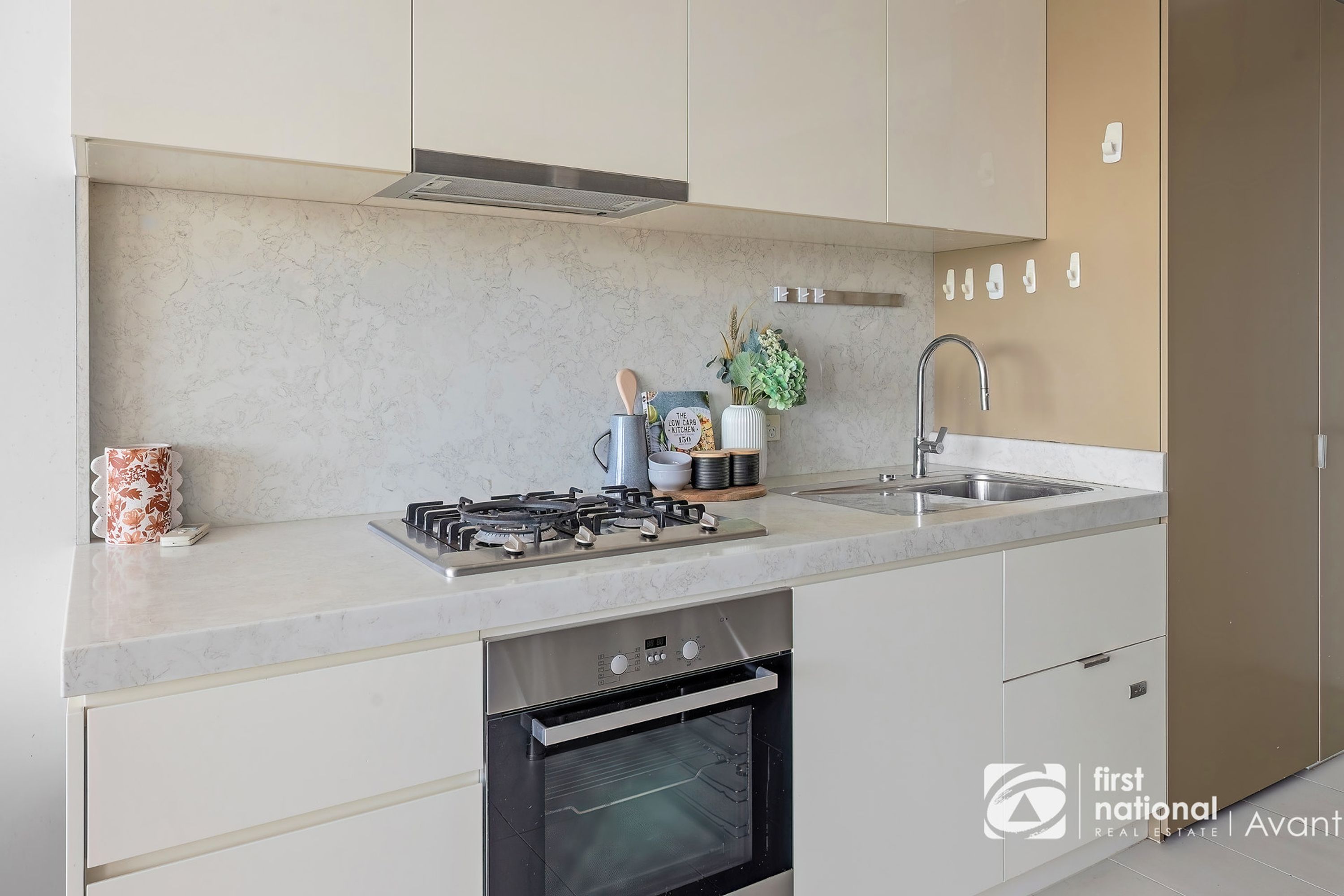 2304/33 MacKenzie Street, Melbourne - Thumbnail 8