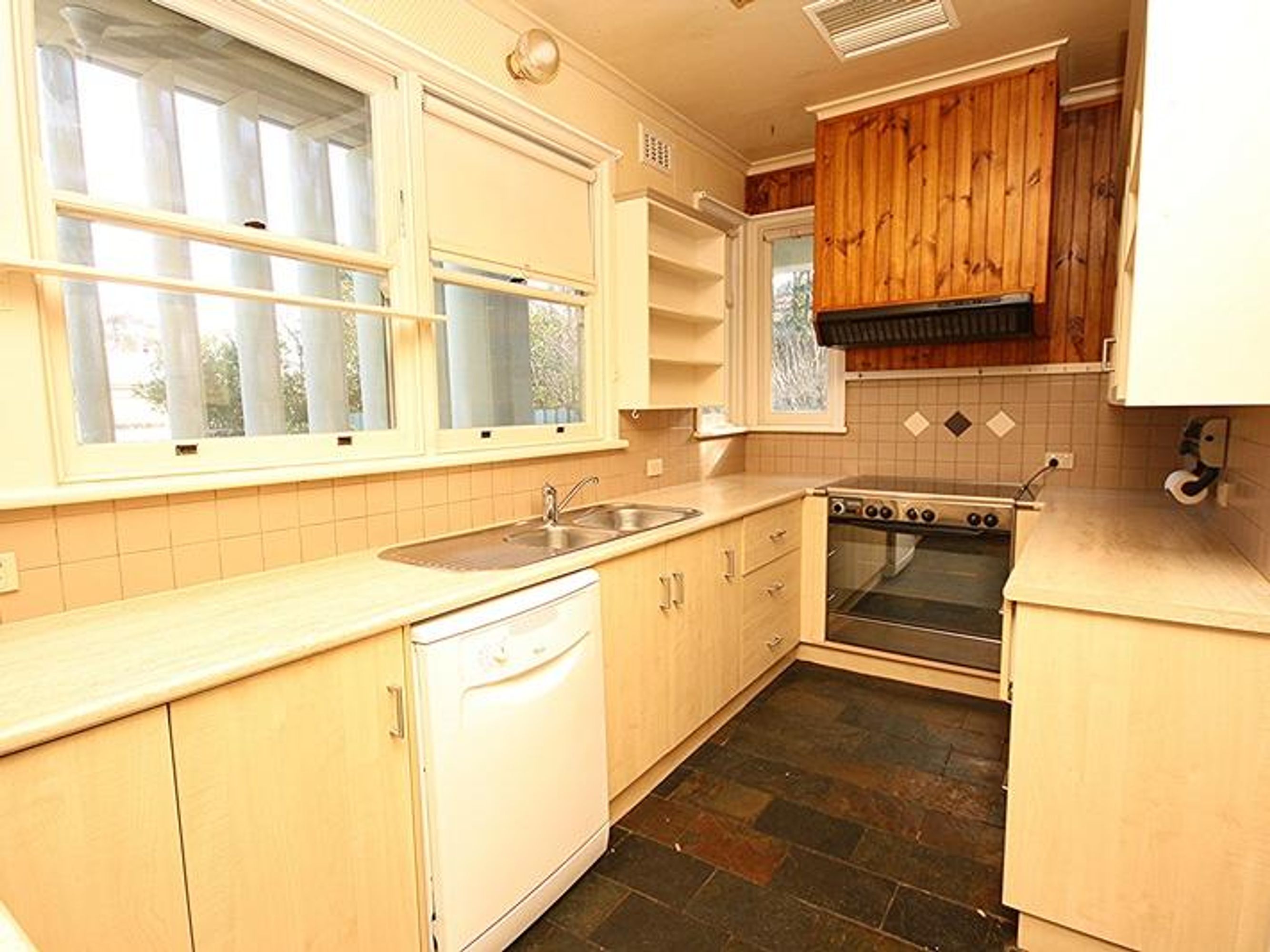 7 Jackson Street, Horsham VIC 3400, Horsham - Thumbnail 5