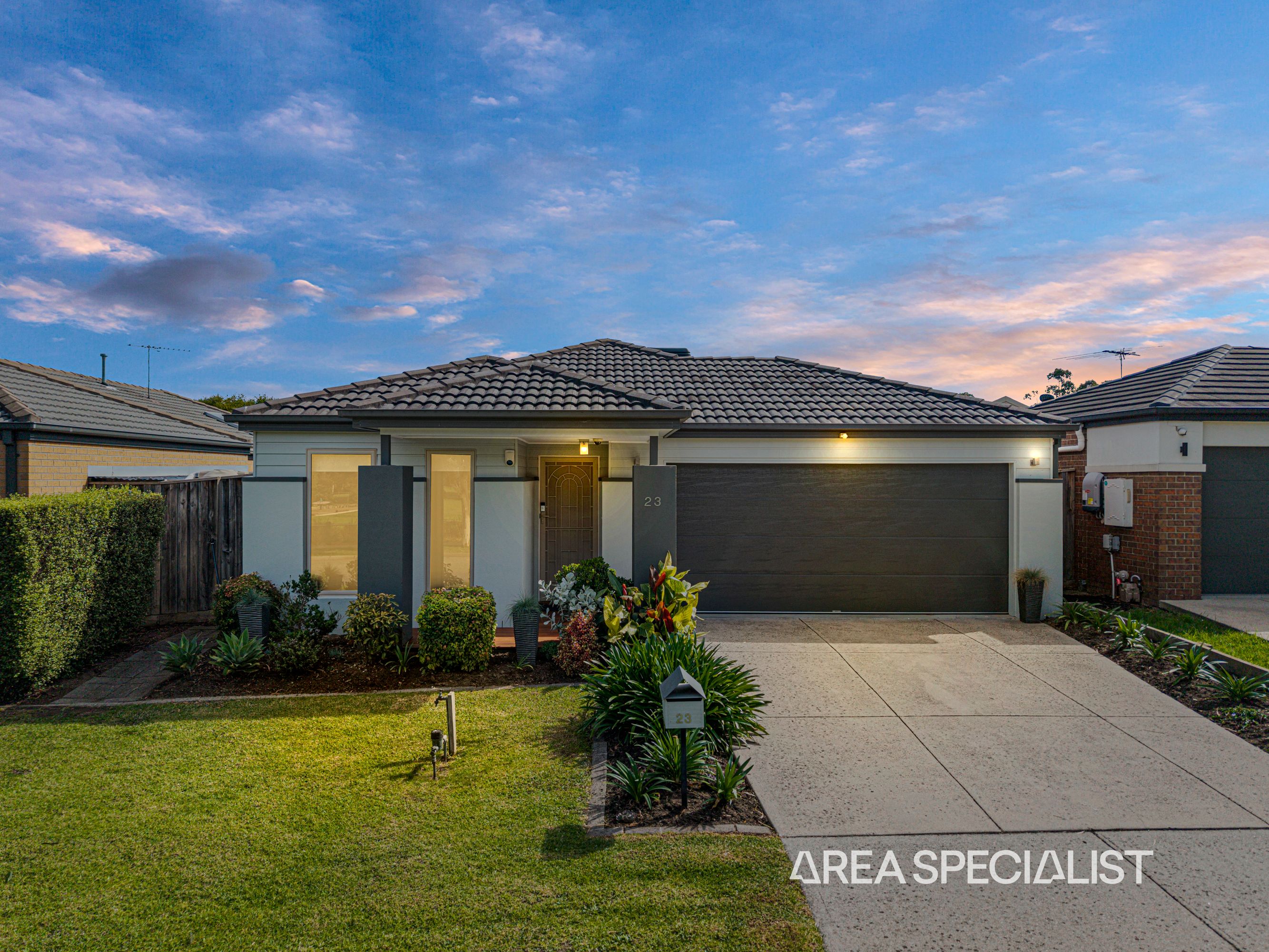 23 Devine Drive, Pakenham - Thumbnail 2