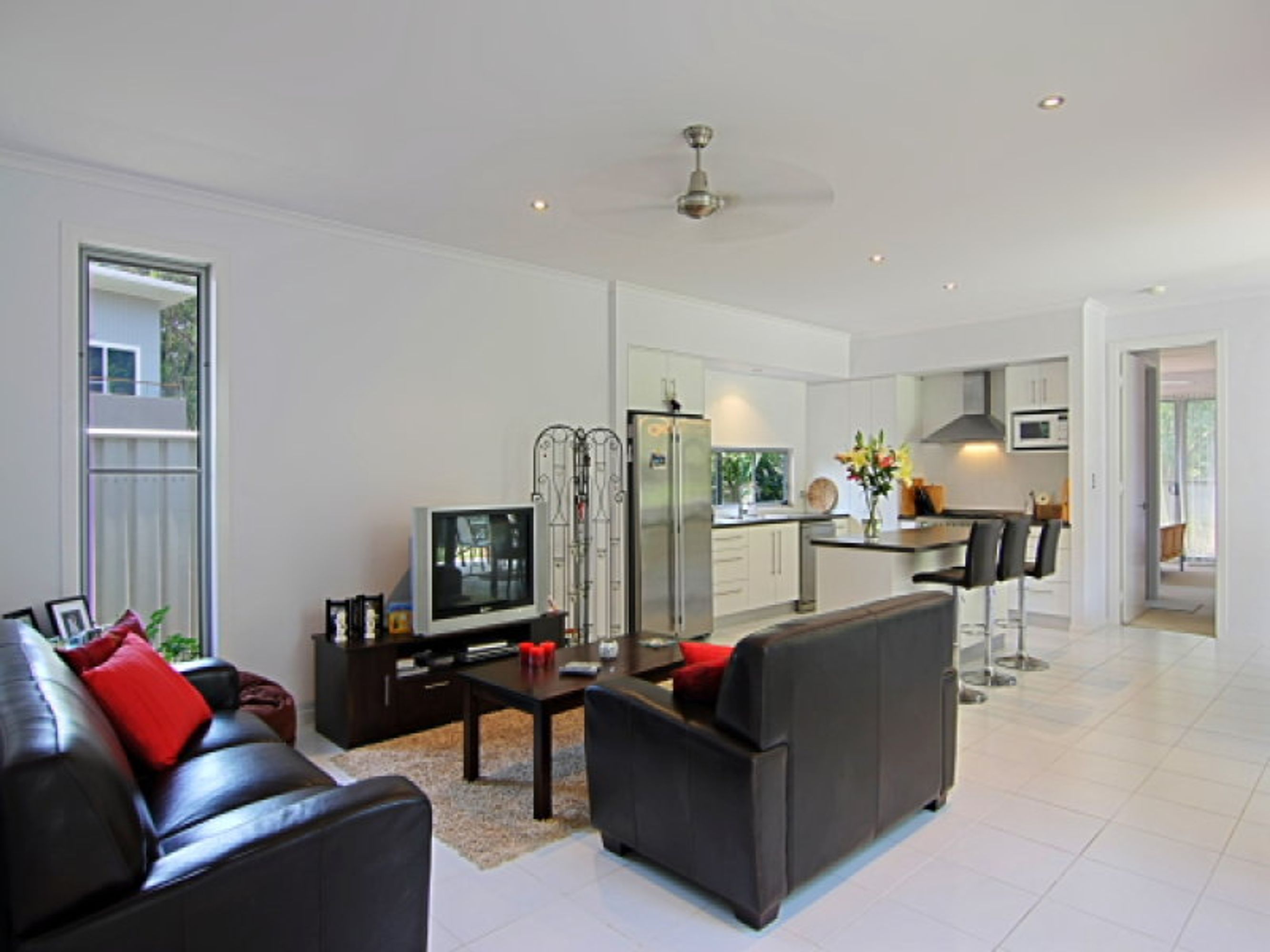 3 SallyWattle Drive, Suffolk Park - Thumbnail 2