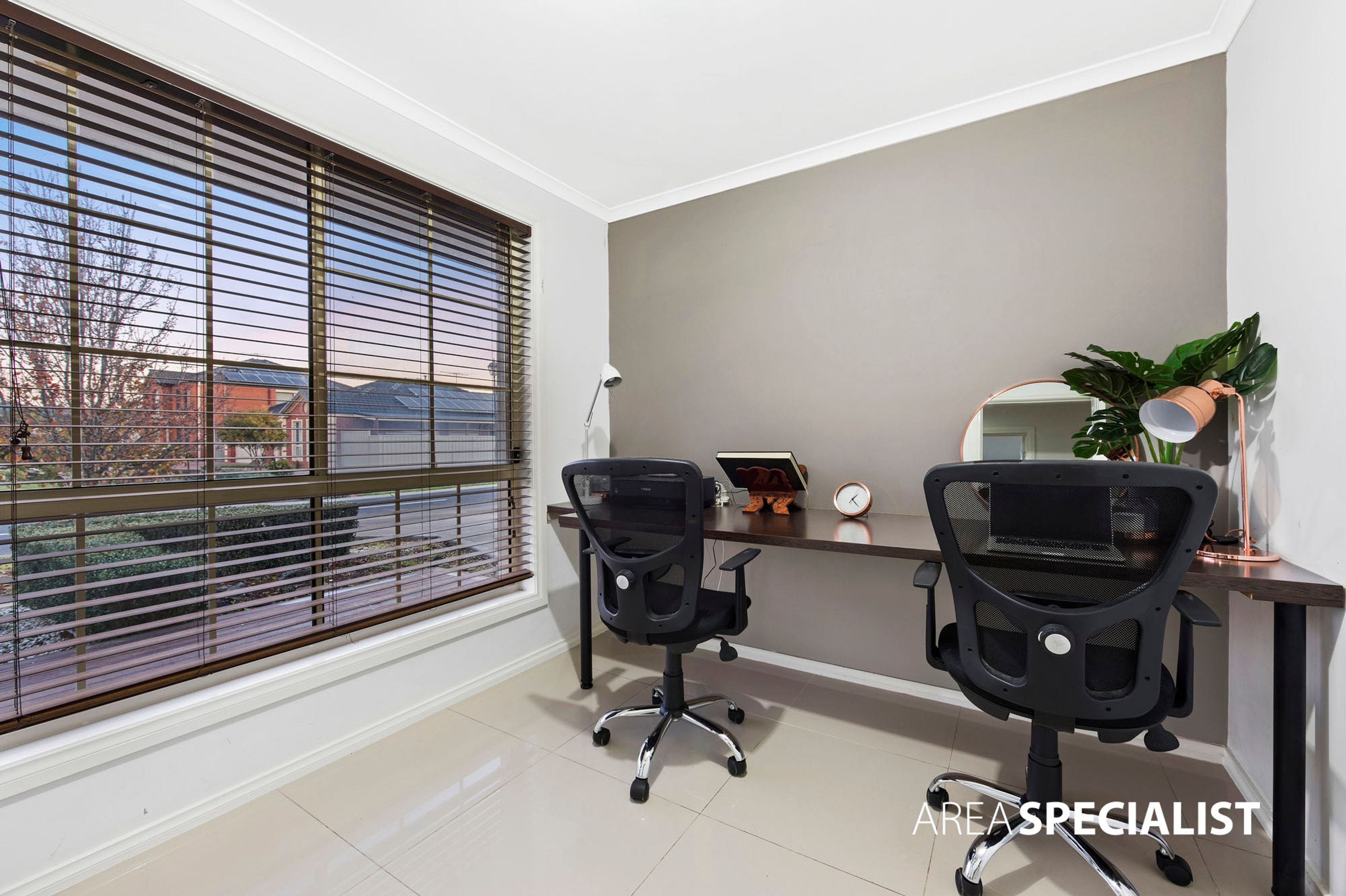 8 Stamford Grove, Caroline Springs VIC 3023, Caroline Springs - Thumbnail 4