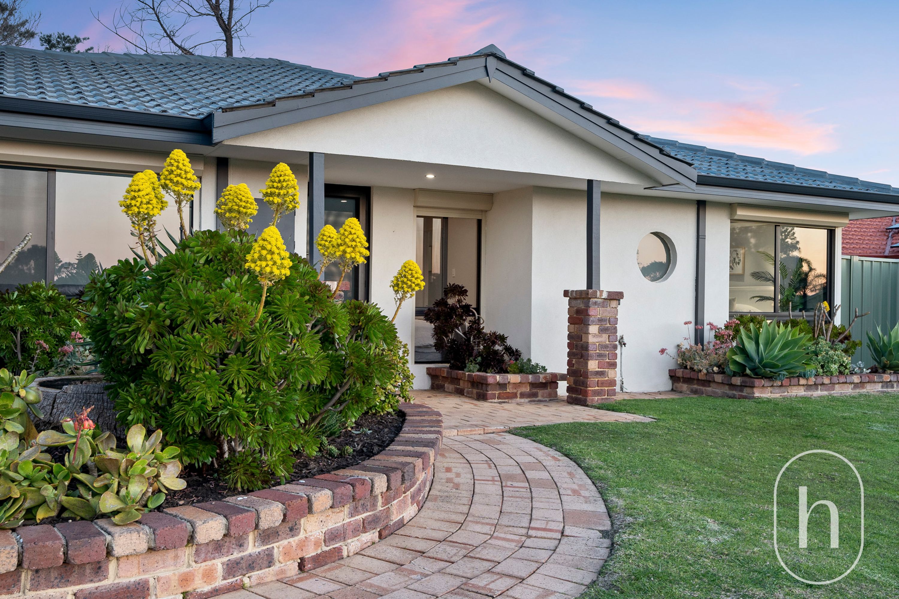 24 Holley Place, Marangaroo - Thumbnail 8