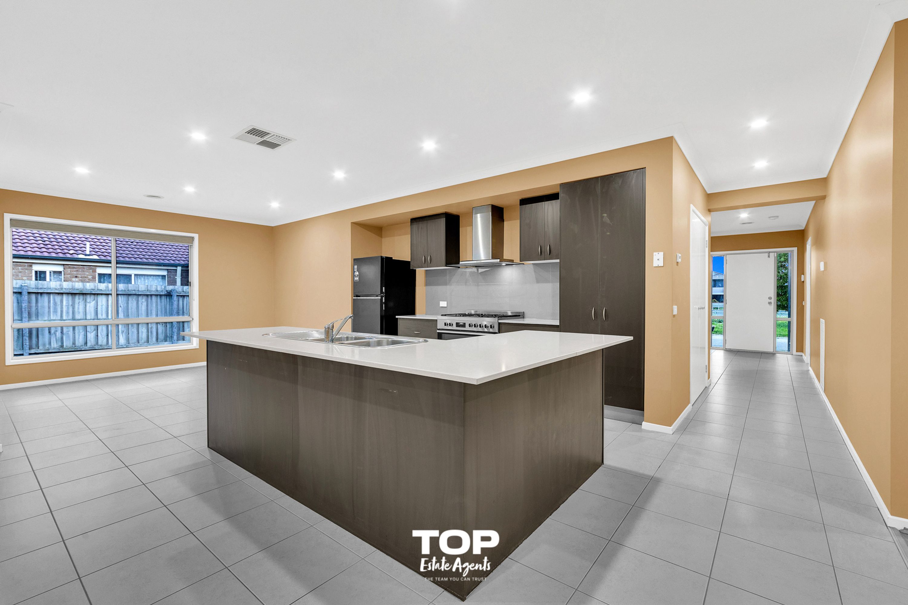 13 Sunbird Avenue, Cranbourne - Thumbnail 4