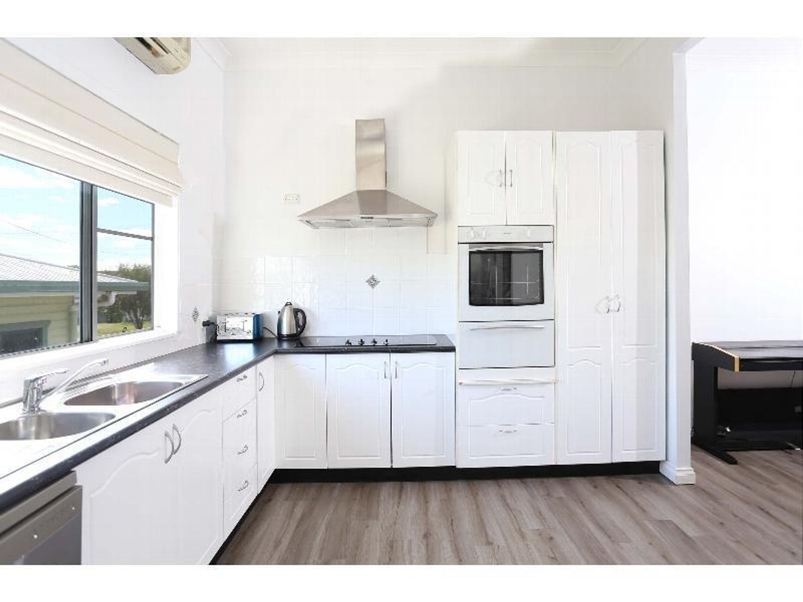 251 Hoof Street, Grafton - Thumbnail 4