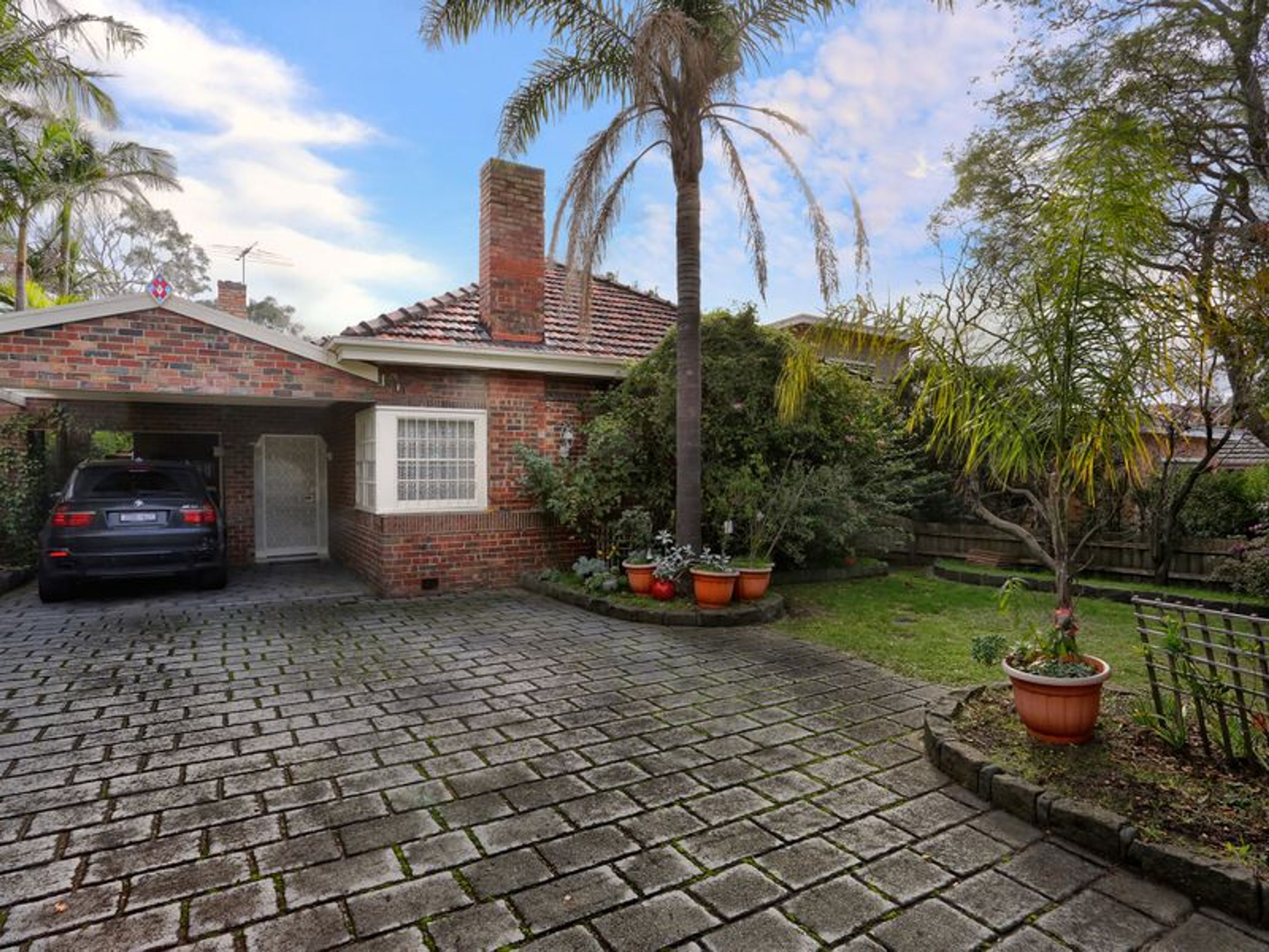 78 Warrigal Road, Surrey Hills - Thumbnail 2
