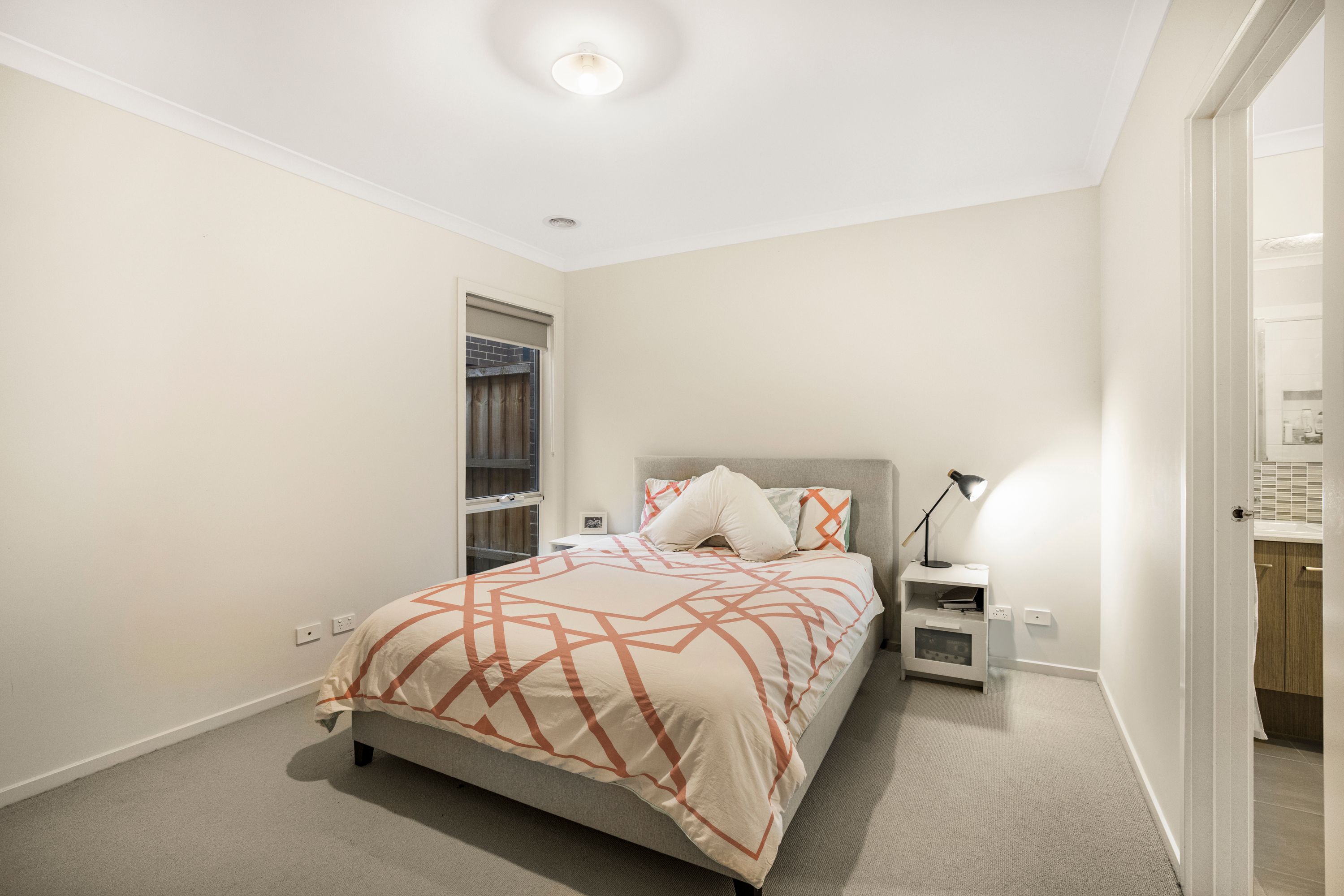 22 Knightsford Avenue, Clyde - Thumbnail 6