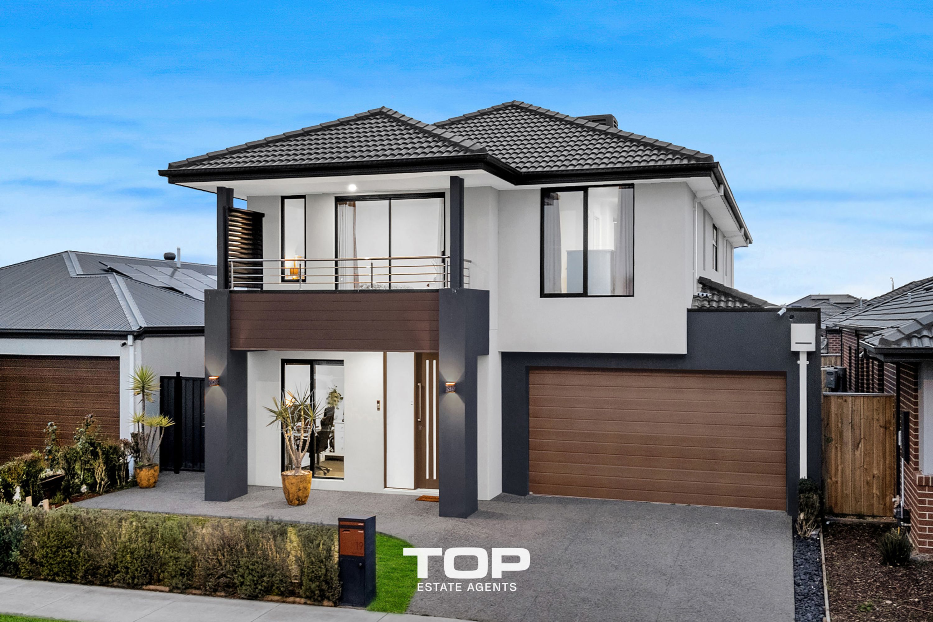 19 Sutil Drive, Clyde North - Thumbnail 2