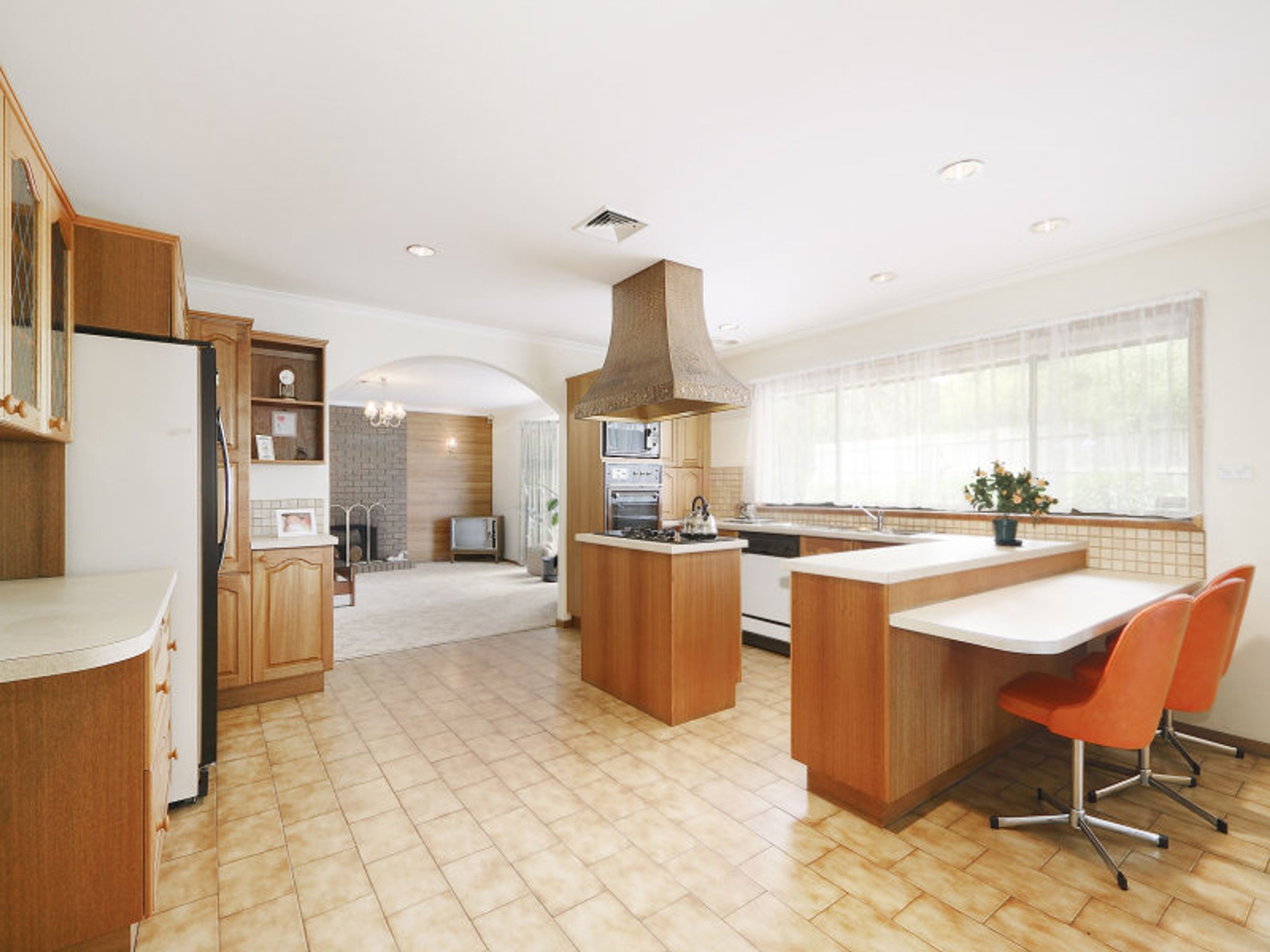 68 Sharon Road, Springvale South - Thumbnail 2
