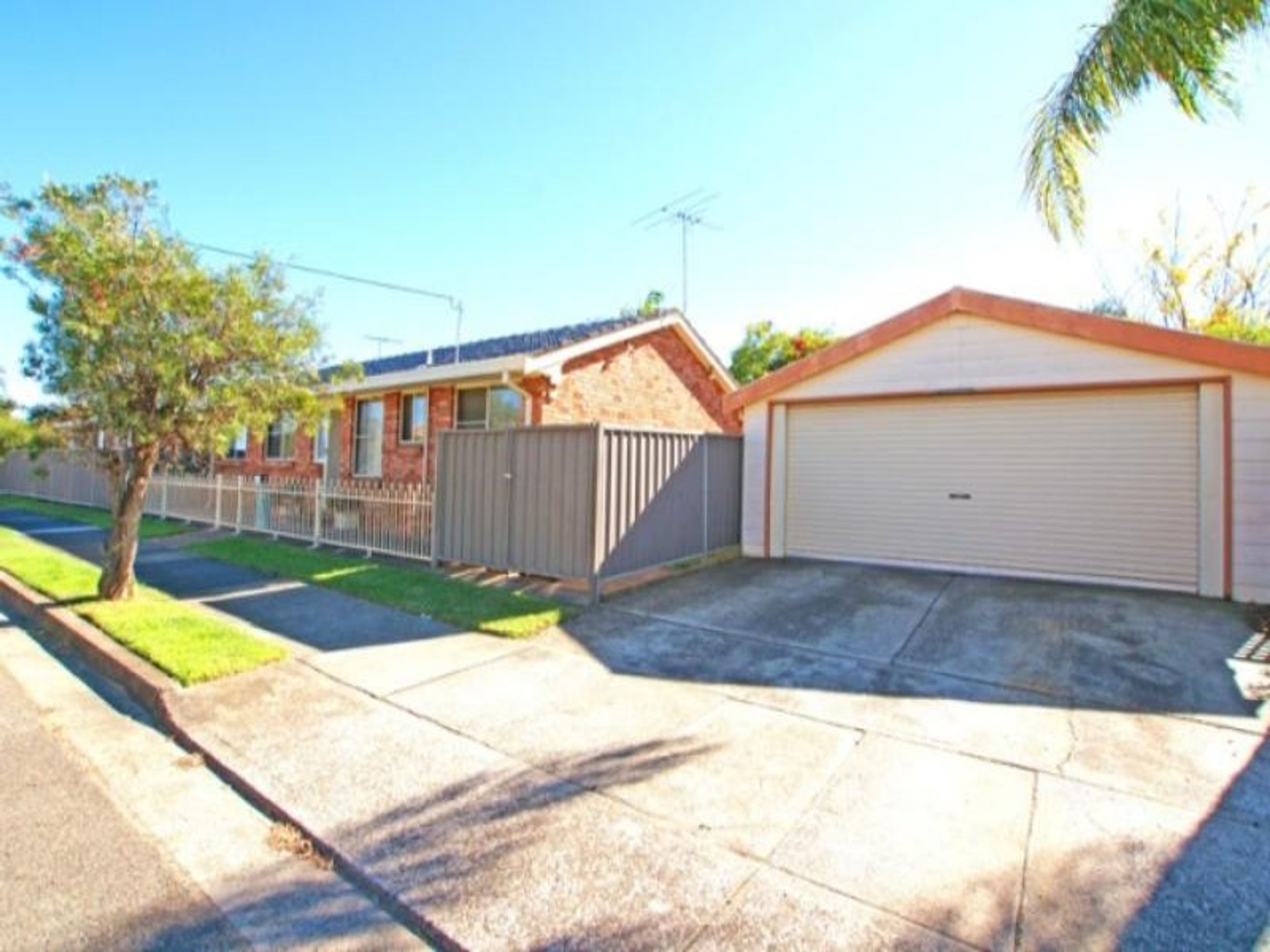 2/32 Carroll St, Beverley Park, NSW 2217, Beverley Park - Image 1