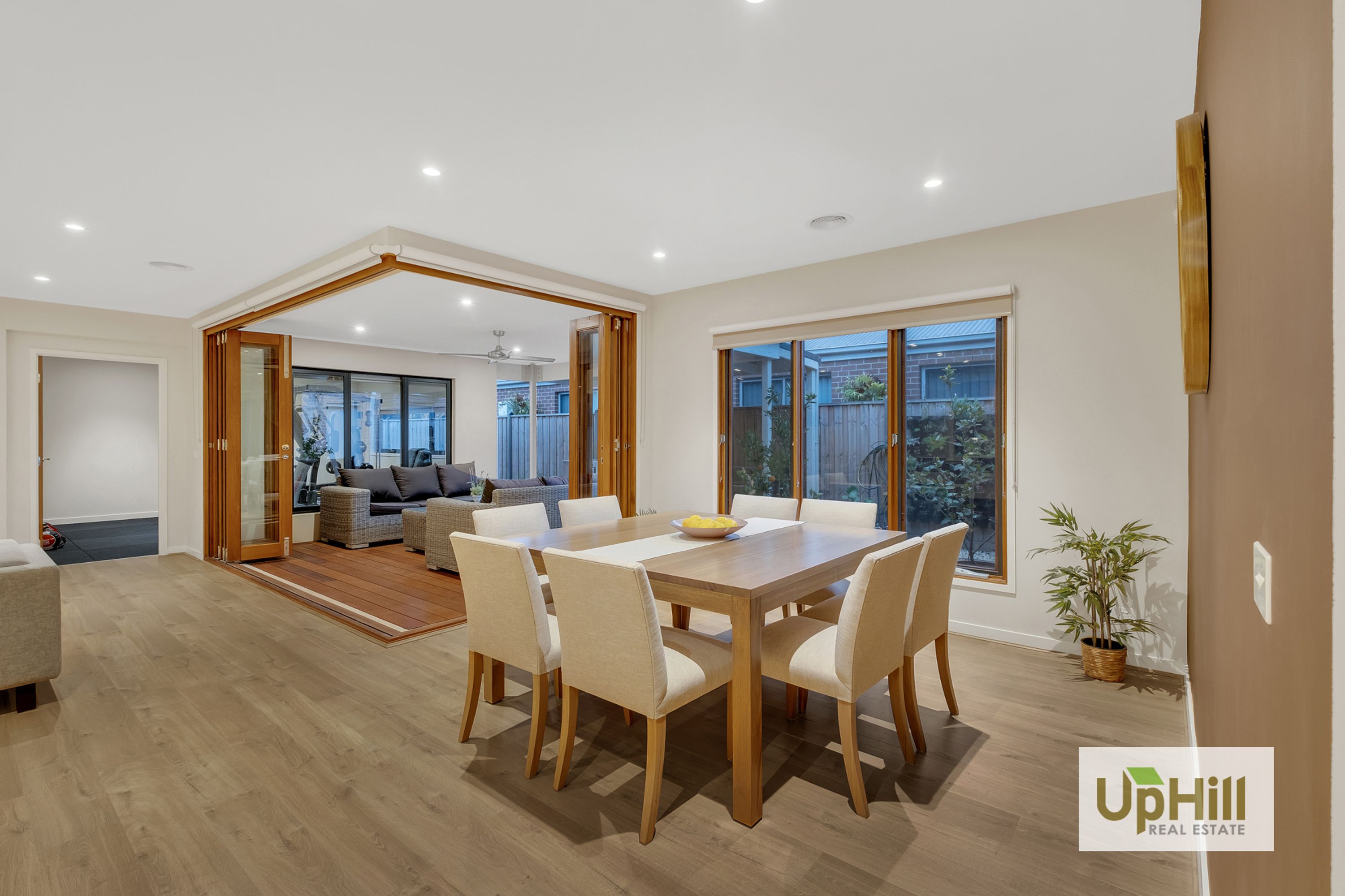 7 Strikeline Crescent, Clyde North - Thumbnail 8