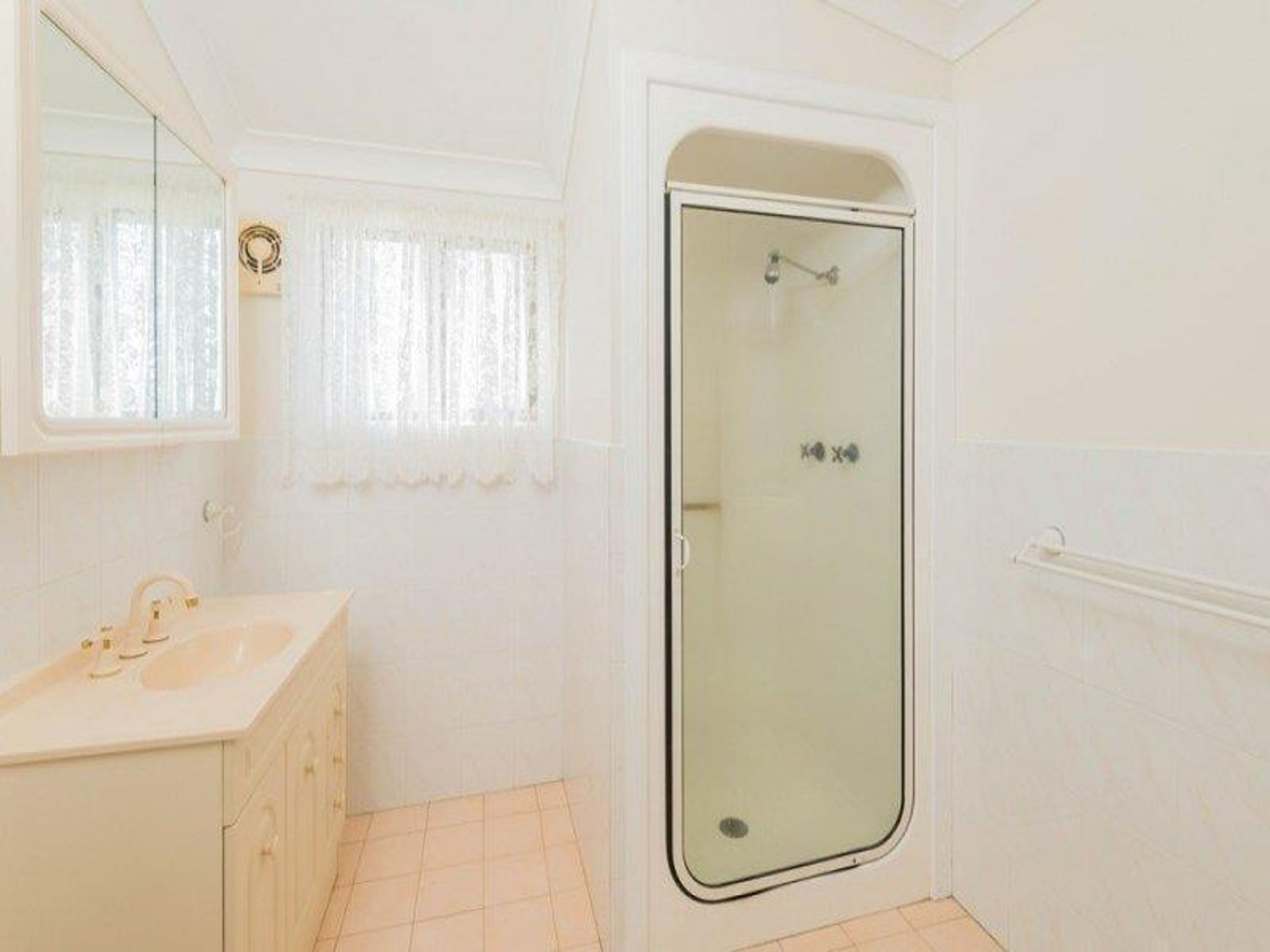 54 Bean Ball Lane, Gilletts Ridge - Thumbnail 8
