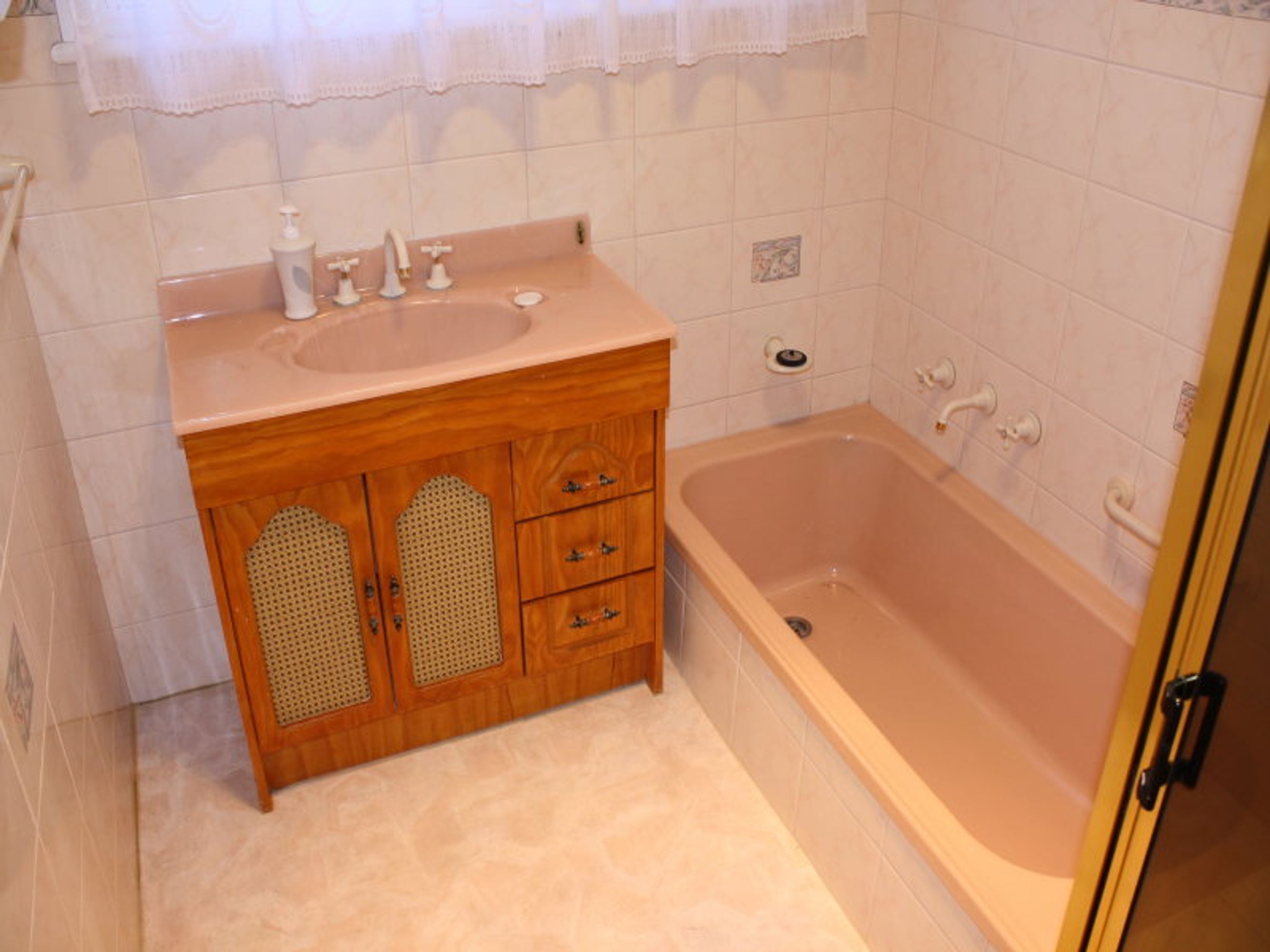 22 Woodward Street, Nhill VIC 3418, Nhill - Thumbnail 5