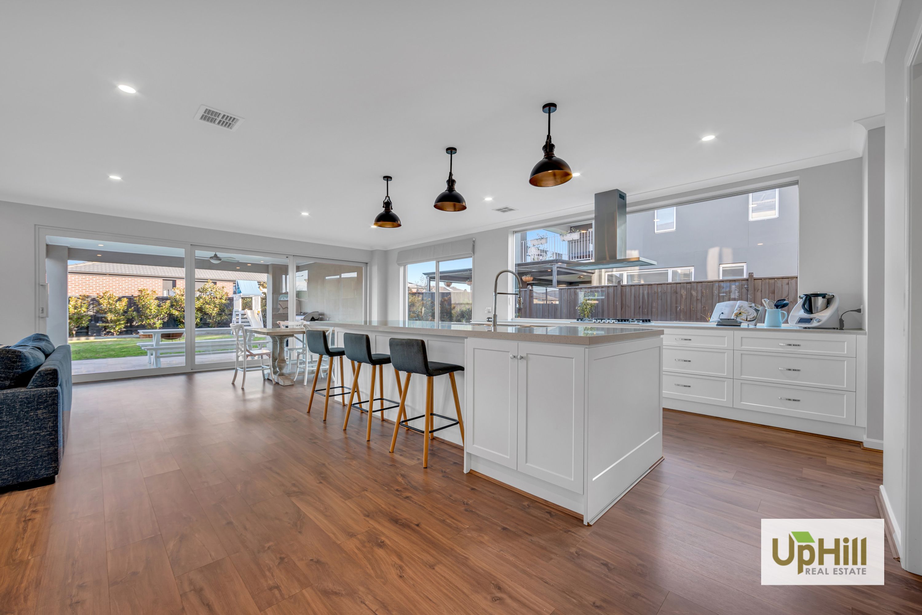 4 Salamanca Drive, Clyde North - Thumbnail 6