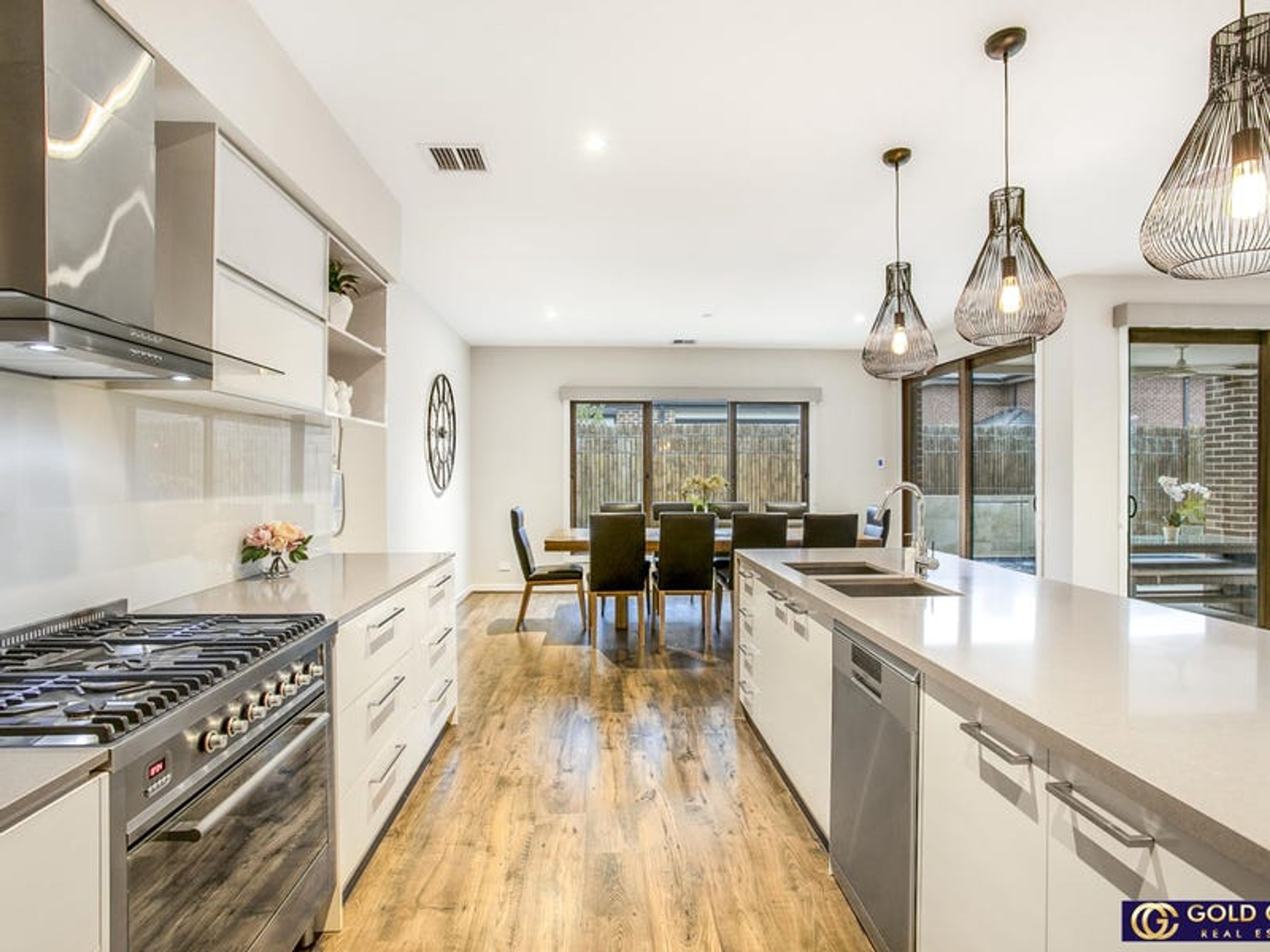 30 Manoora Avenue, Clyde North - Thumbnail 5