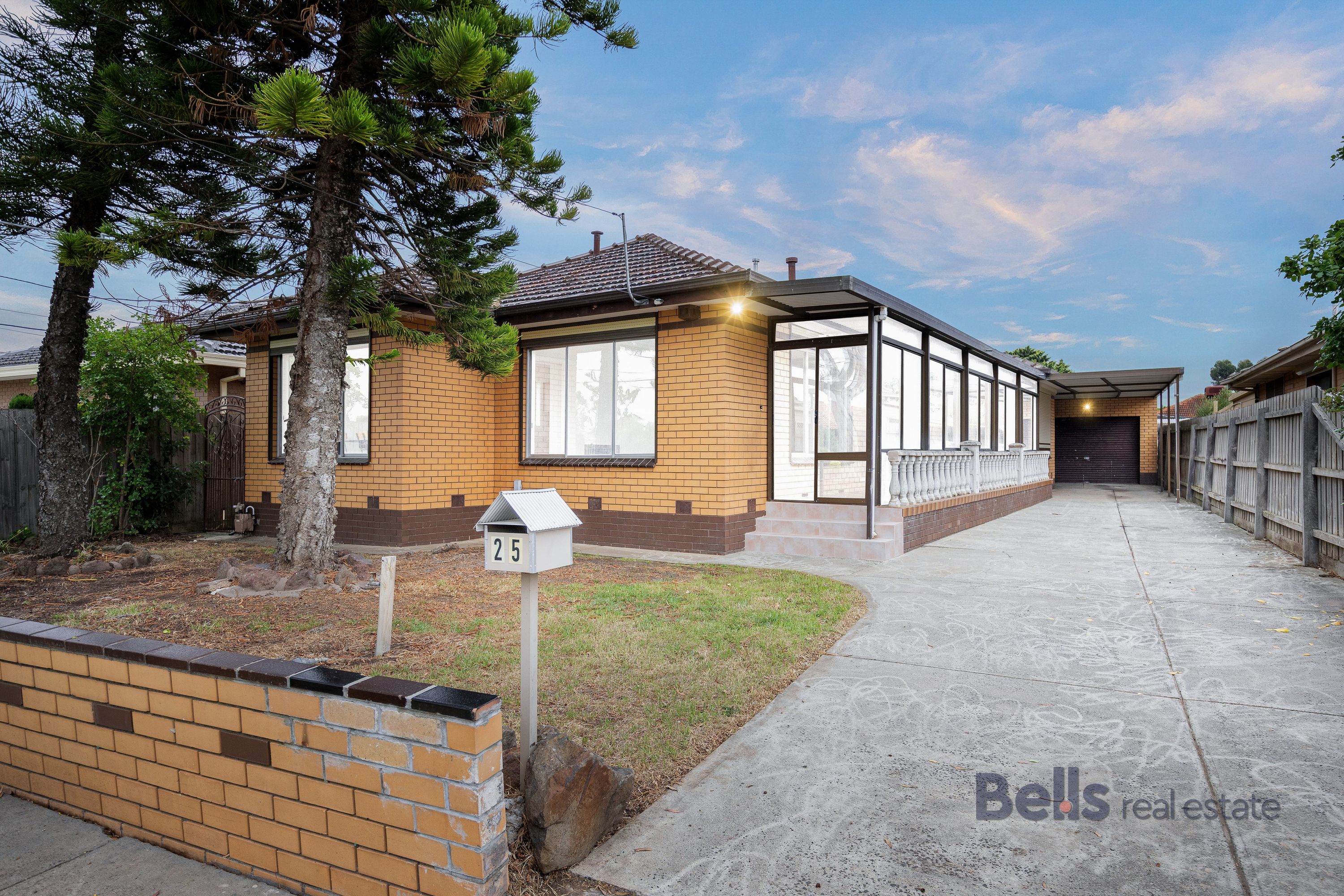 25 Meager Street, Deer Park - Thumbnail 2