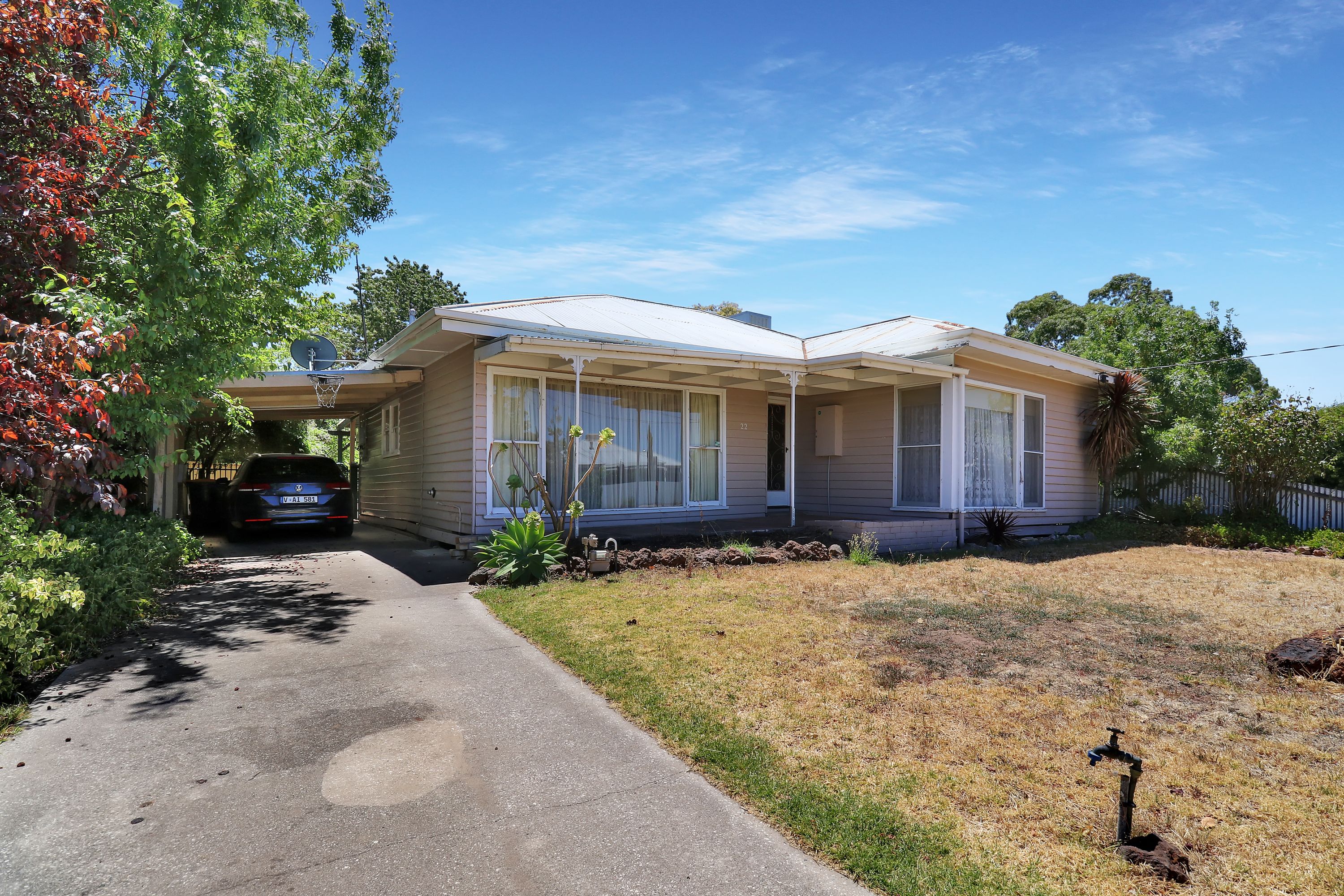 22 TENA AVENUE, Horsham VIC 3400
