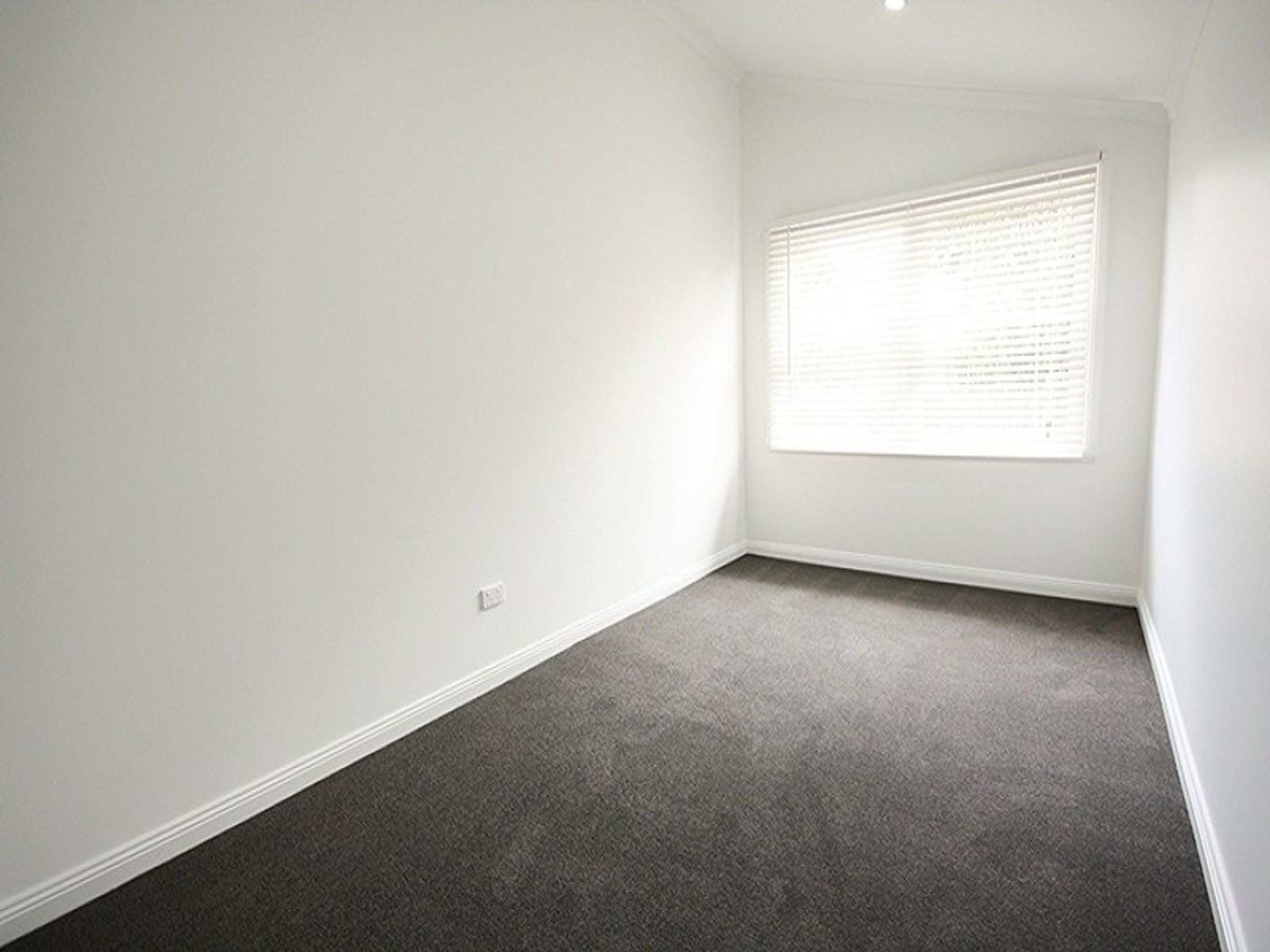 12 Valentine Avenue, Horsham VIC 3400, Horsham - Thumbnail 5