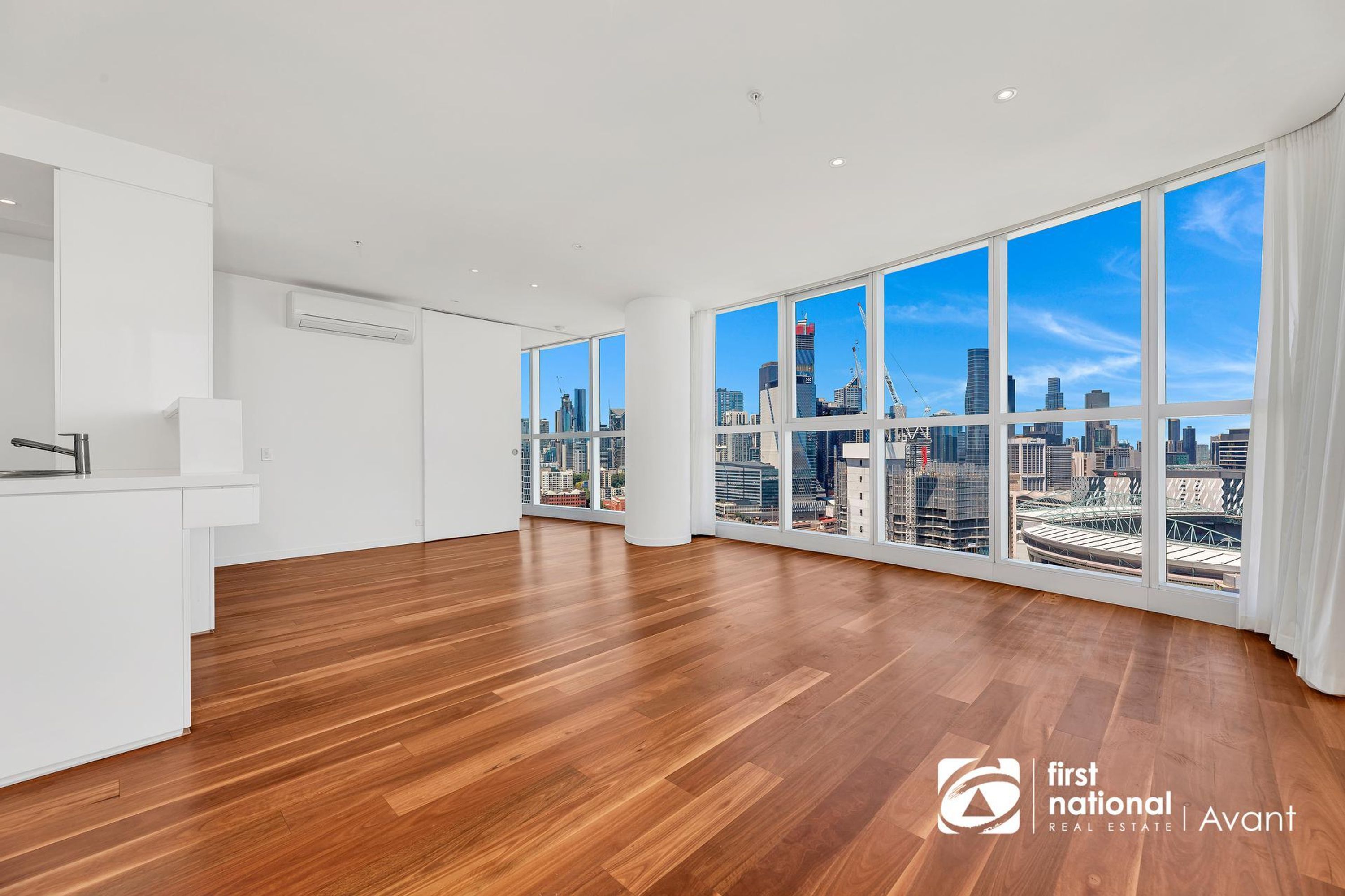 3004/231 Harbour Esplanade, Docklands - Thumbnail 4
