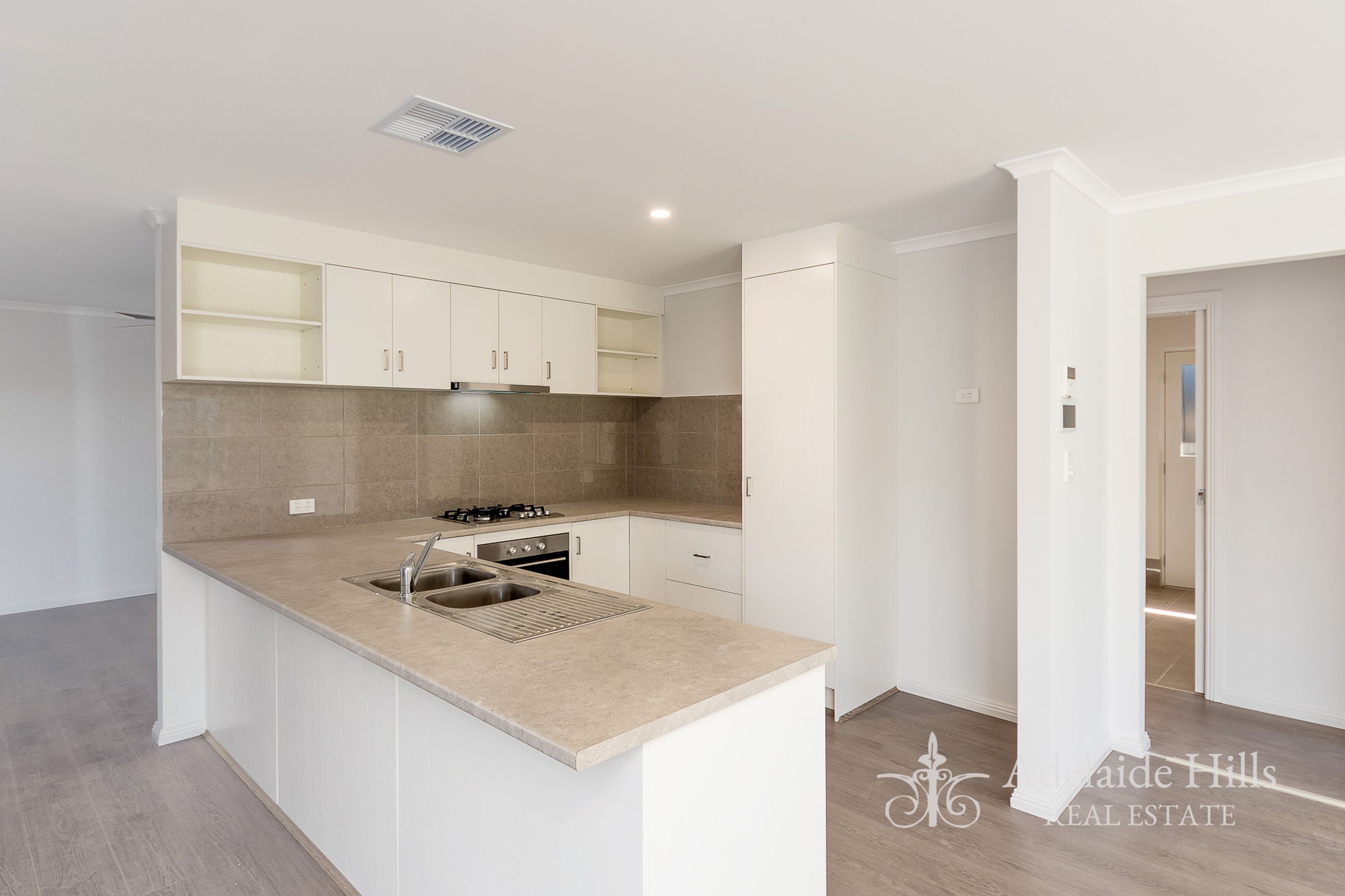6 Kingsbridge Ave, Mount Barker SA 5251, Mount Barker - Thumbnail 4