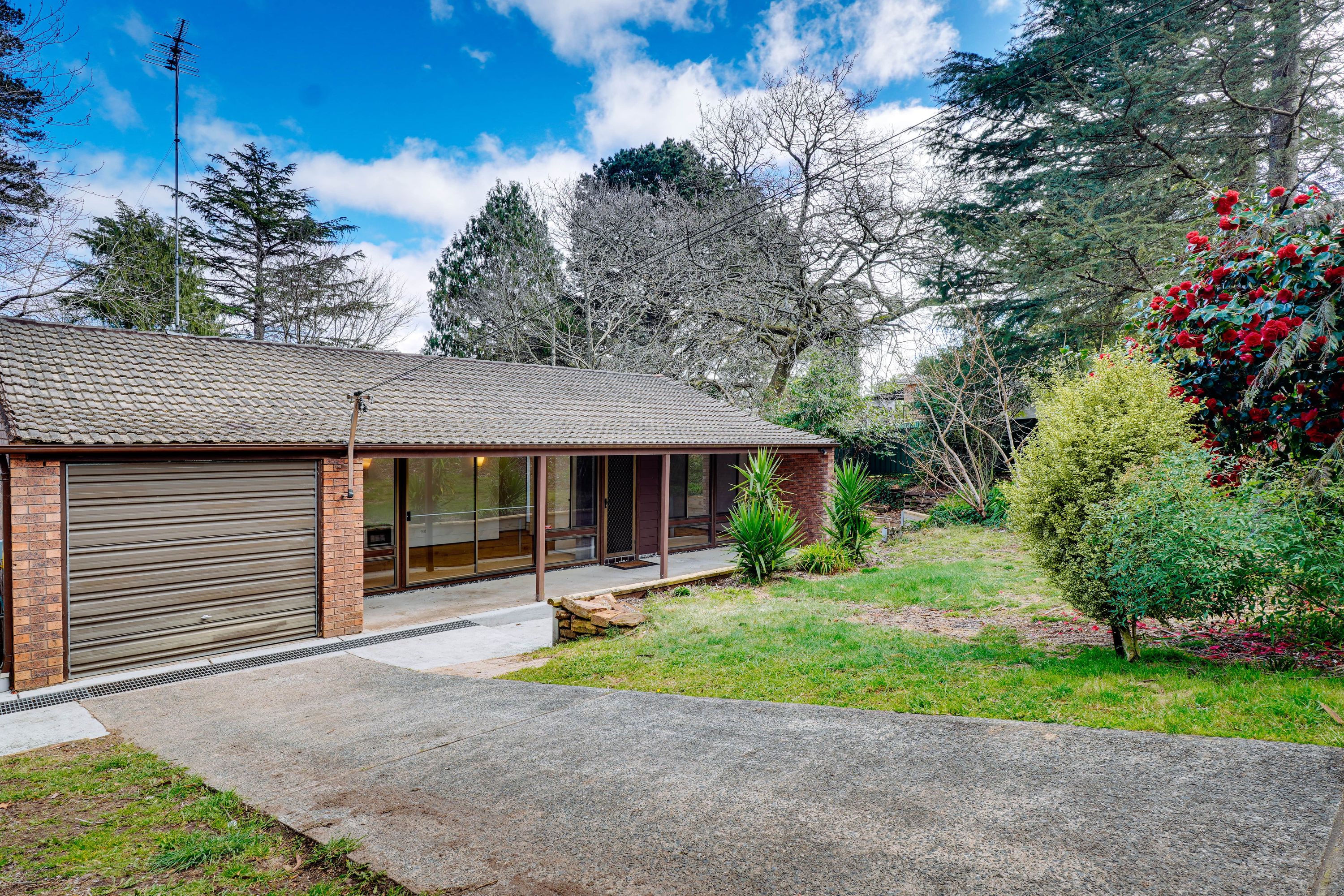 4 Myrtle Street, Katoomba - Image 1
