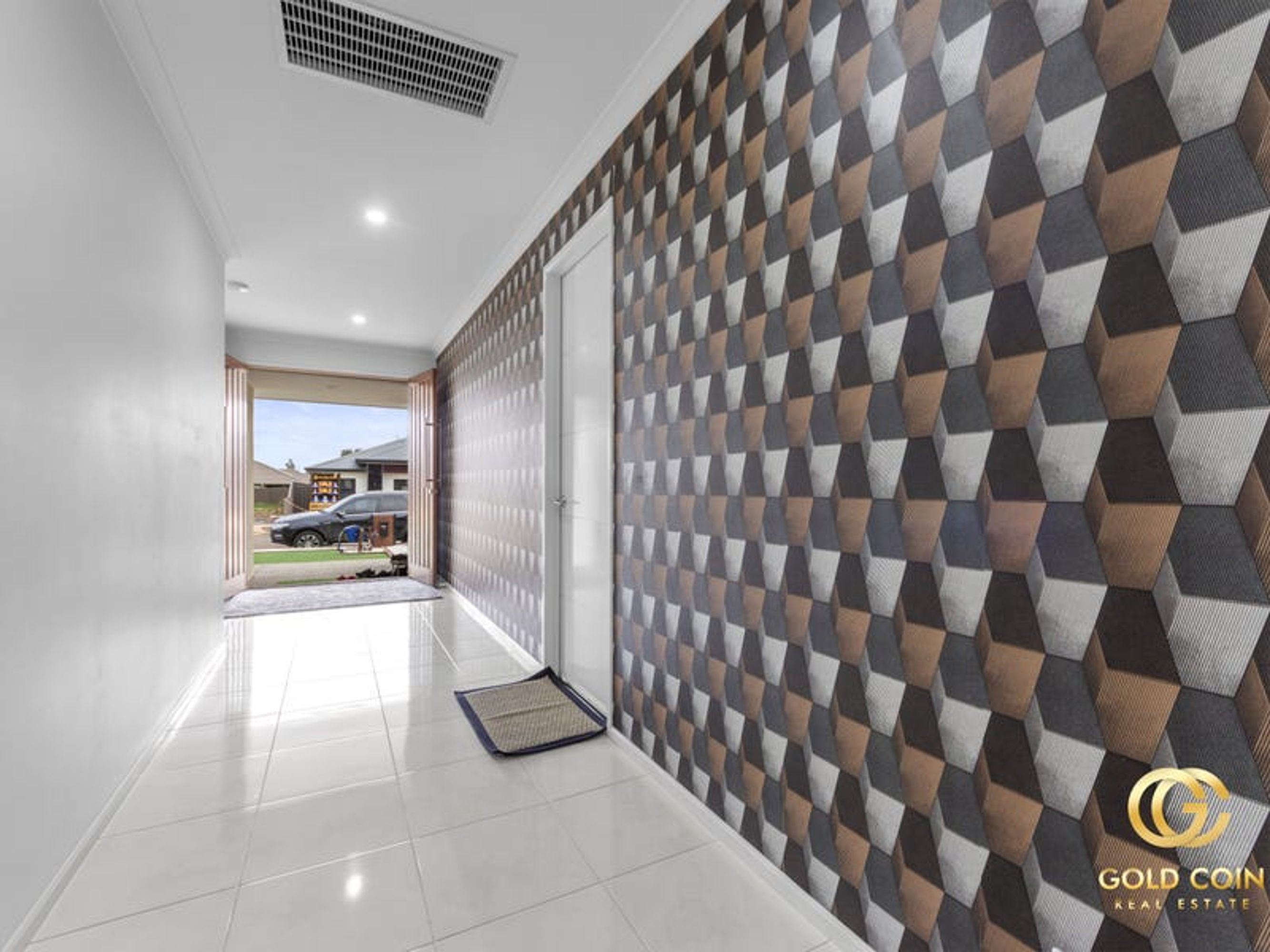 10 Ambervue Drive, Cobblebank - Thumbnail 5