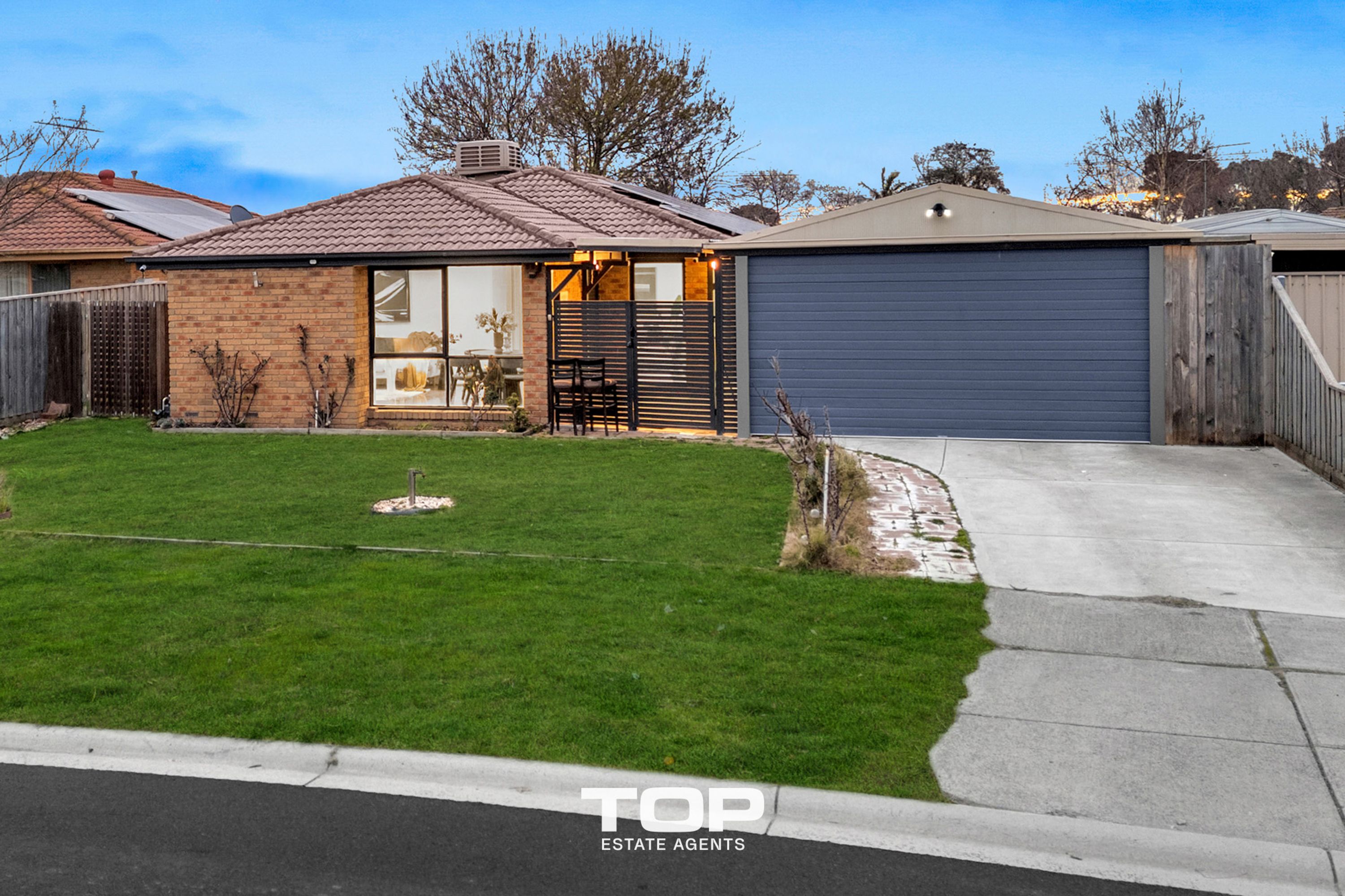 2 Christine Place, Cranbourne North - Thumbnail 3