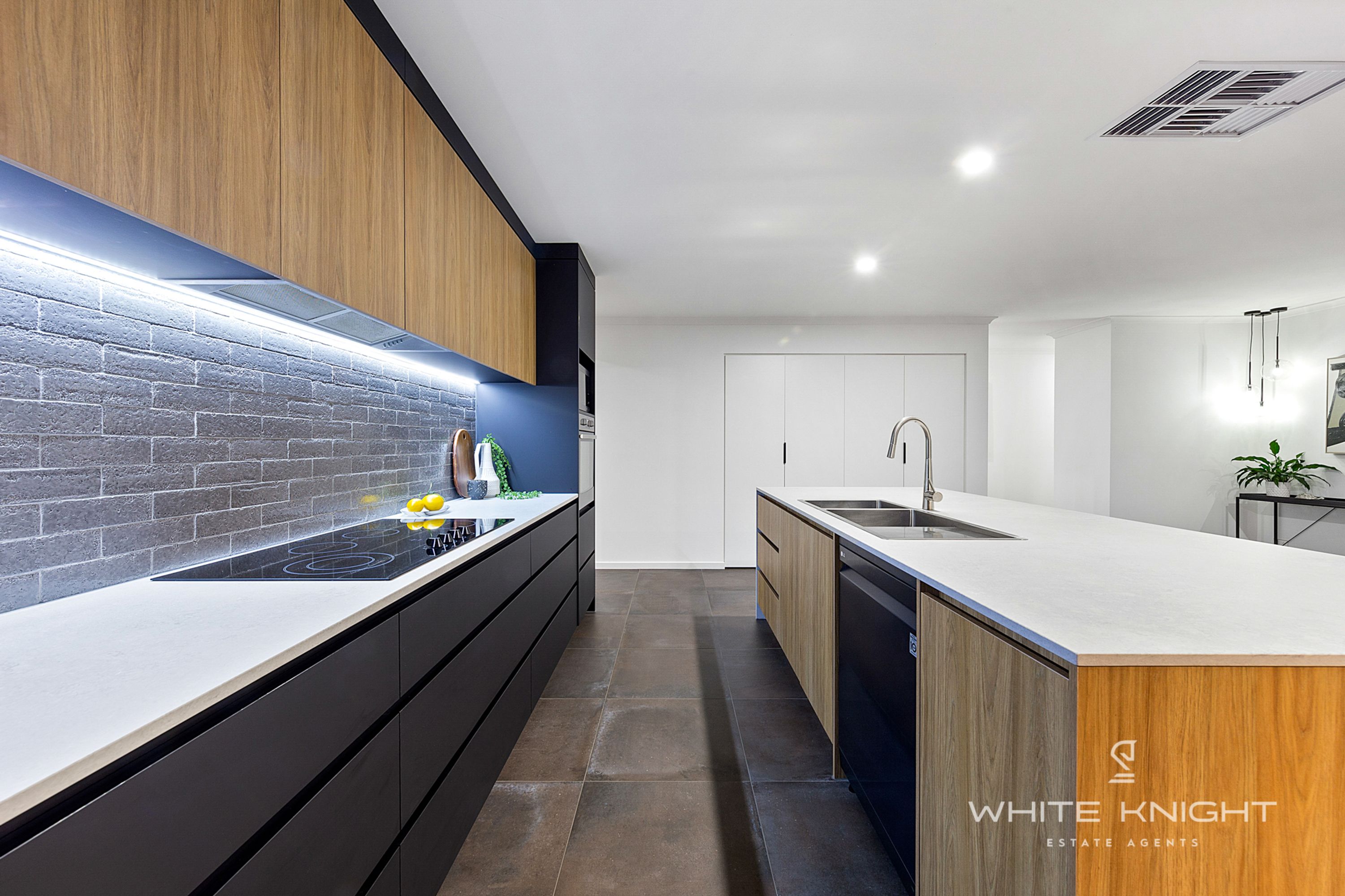 1 Parwan Court, Caroline Springs VIC 3023, Caroline Springs - Thumbnail 7