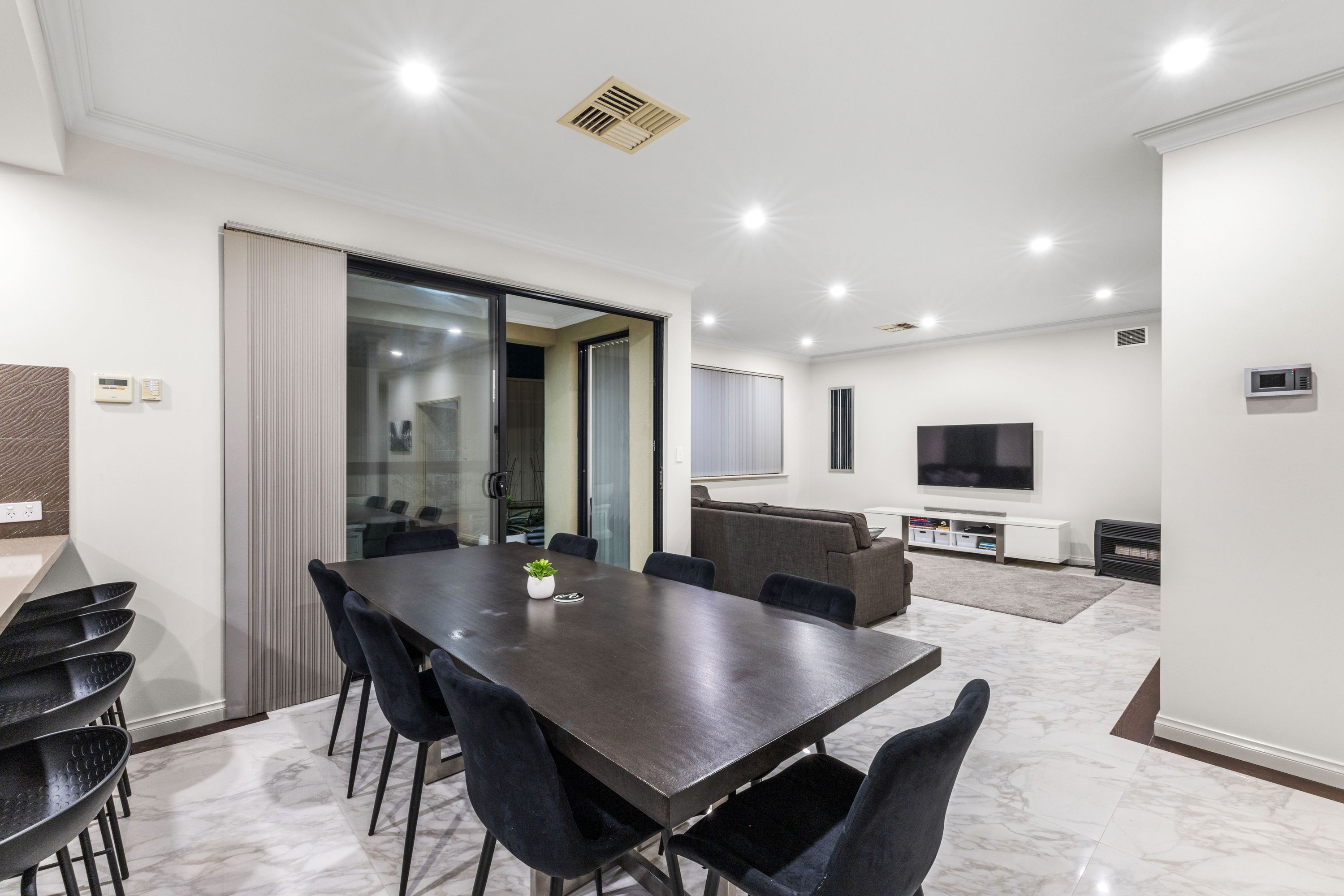 27A CIVIC PLACE, Stirling - Thumbnail 8