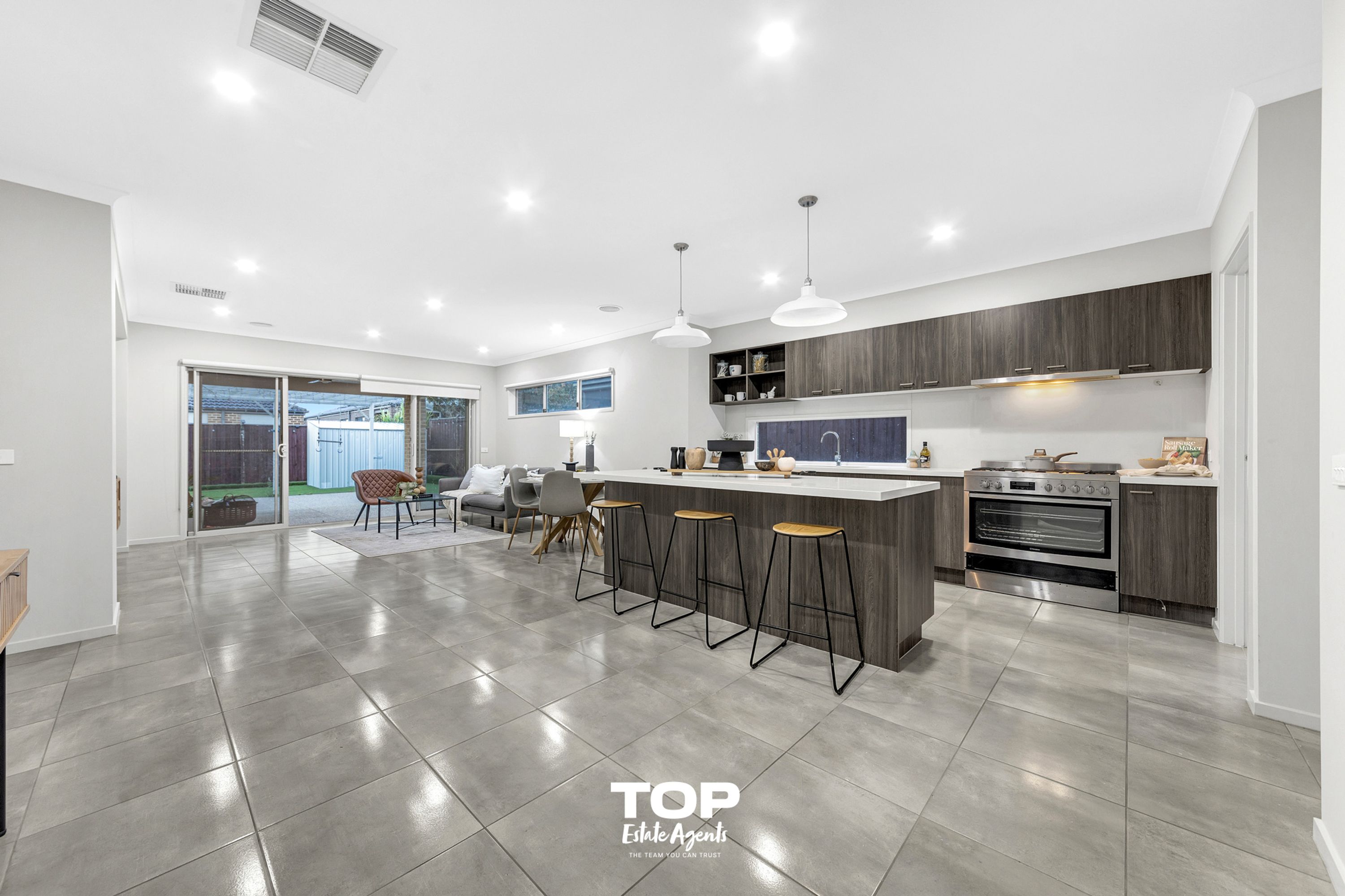 5 Randall Avenue, Clyde North - Thumbnail 6
