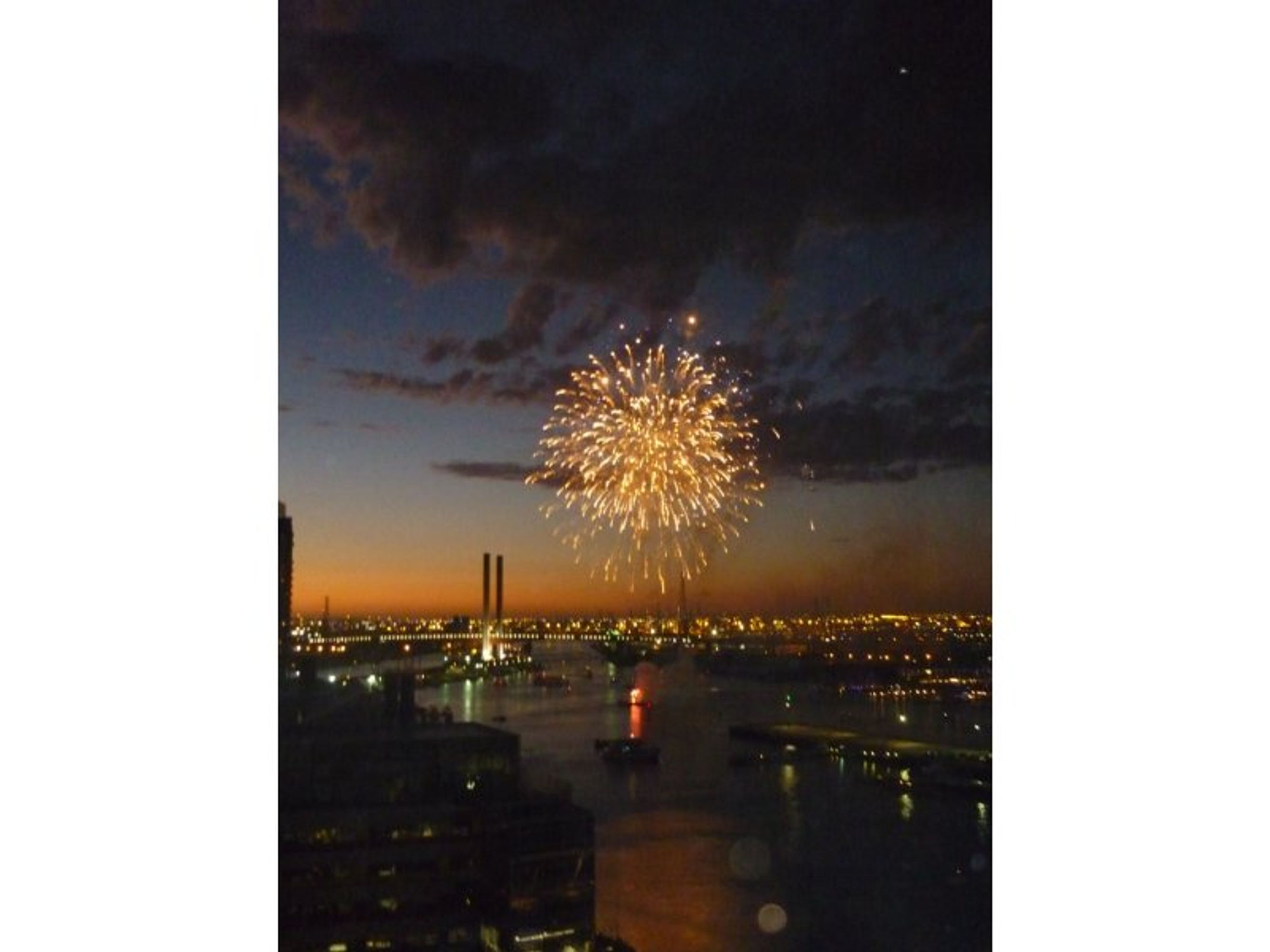 3108/100 Harbour Esplanade, Docklands - Thumbnail 3