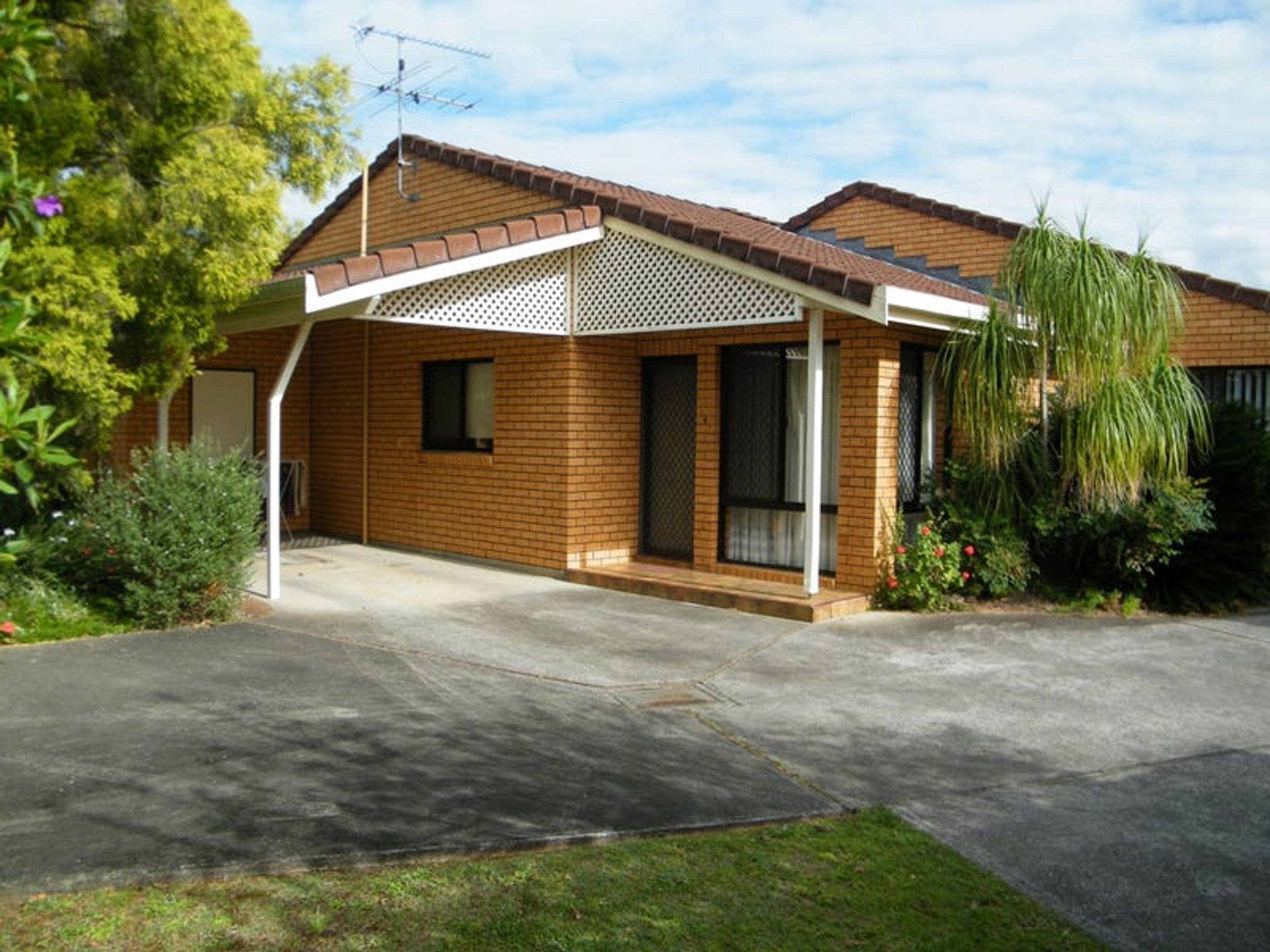 4/4/5 Eversley Place