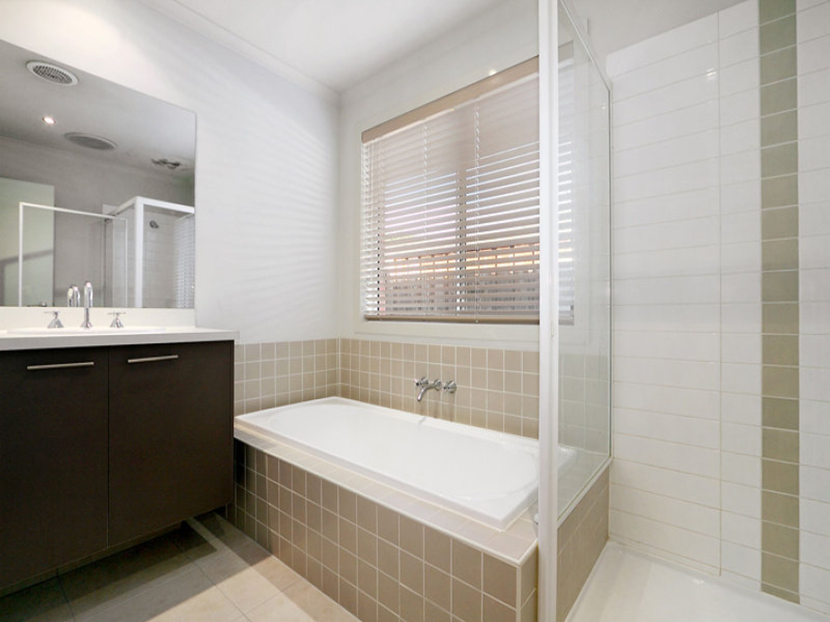 26 Ivory Crescent, Springvale South - Thumbnail 4