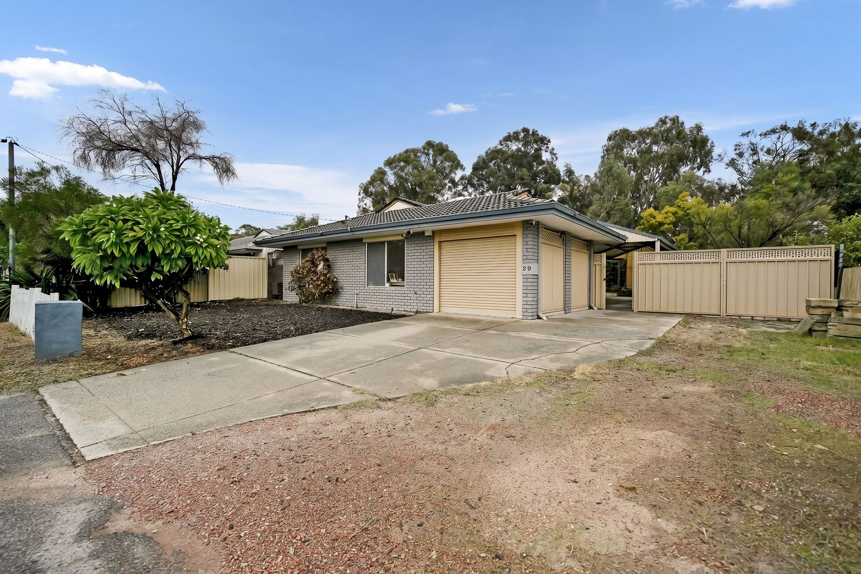 29 Woburn Way, Kelmscott, Kelmscott - Thumbnail 2