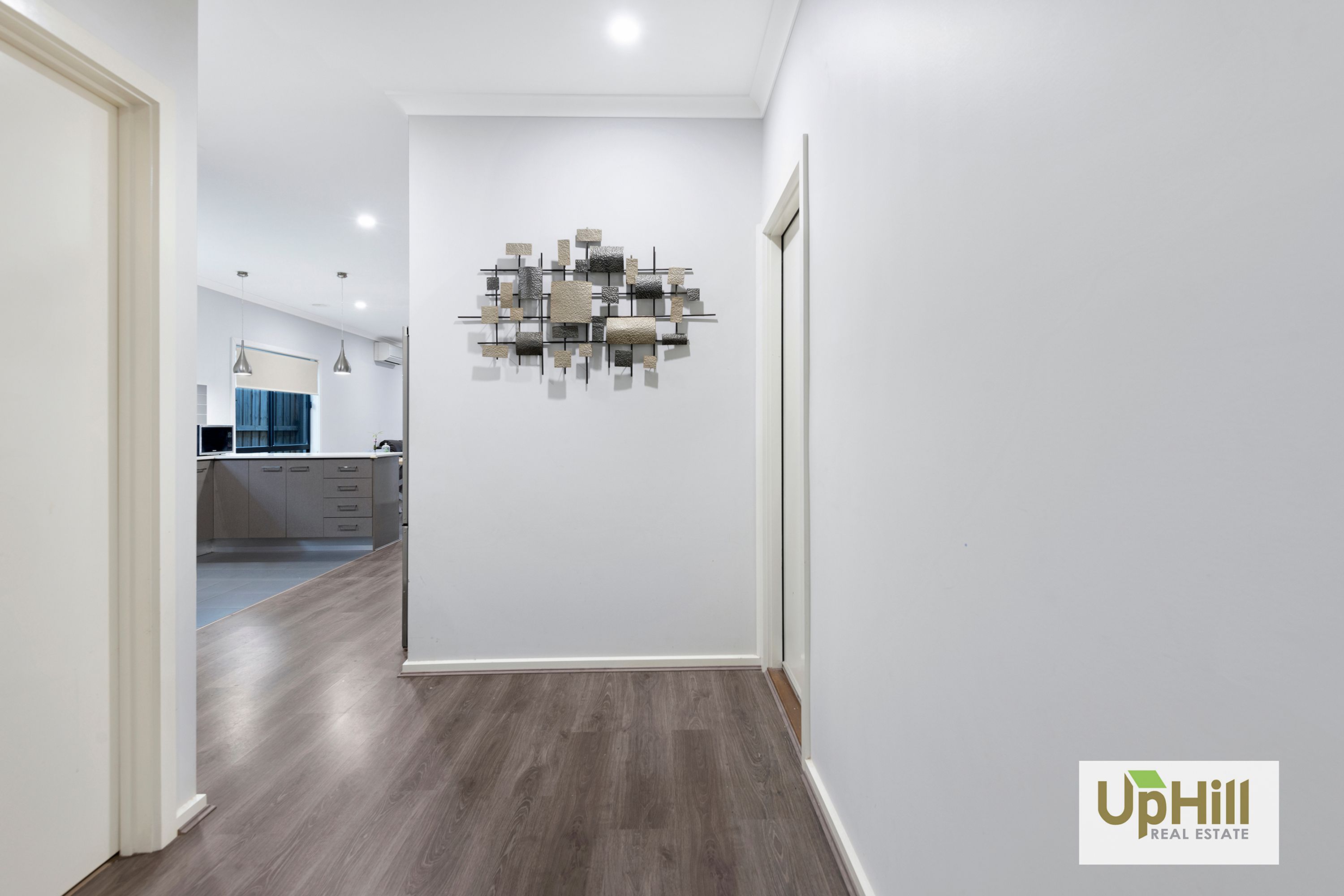72 Cochin Drive, Clyde North - Thumbnail 2