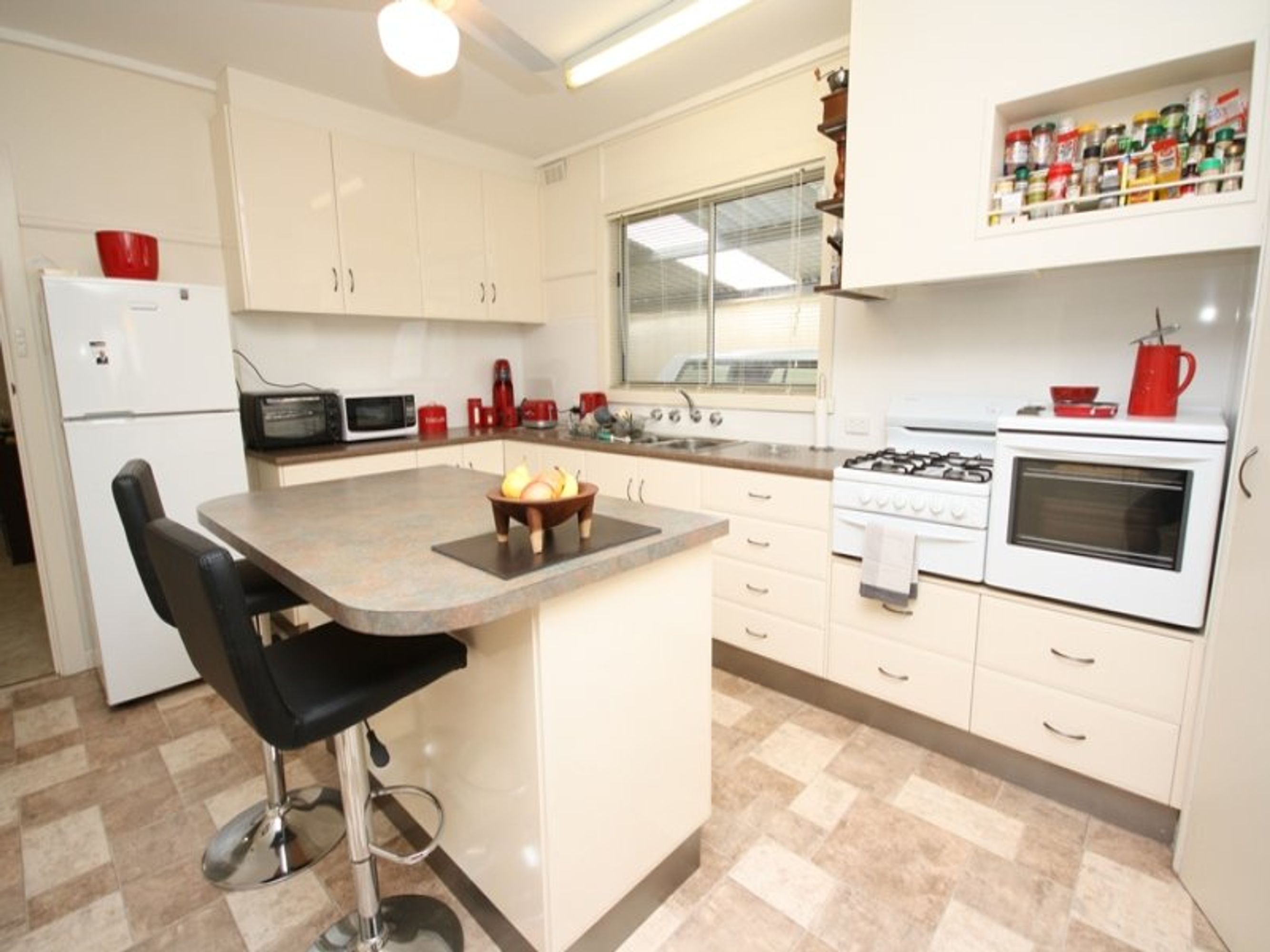 13 Hazel Street, Horsham VIC 3400, Horsham - Thumbnail 5