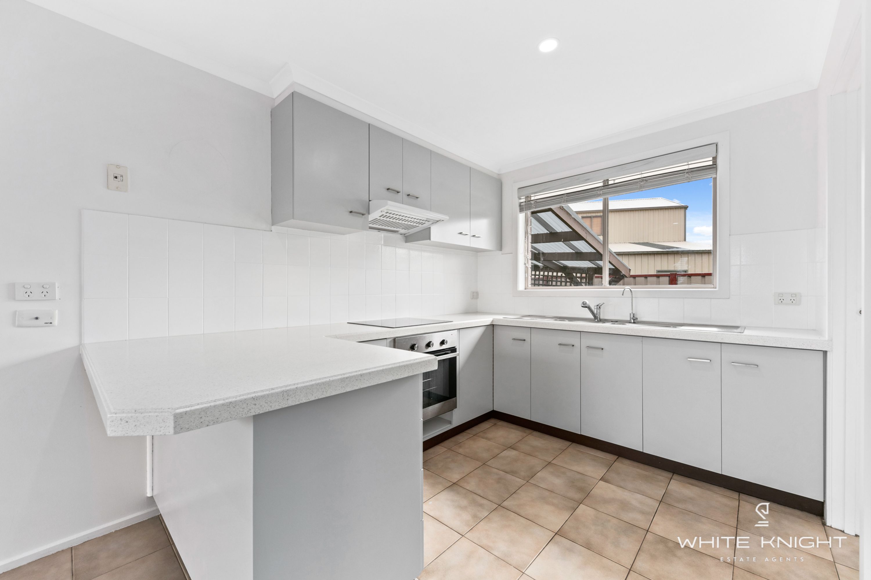 2/24 Frost Drive, Delahey VIC 3037, Delahey - Thumbnail 4
