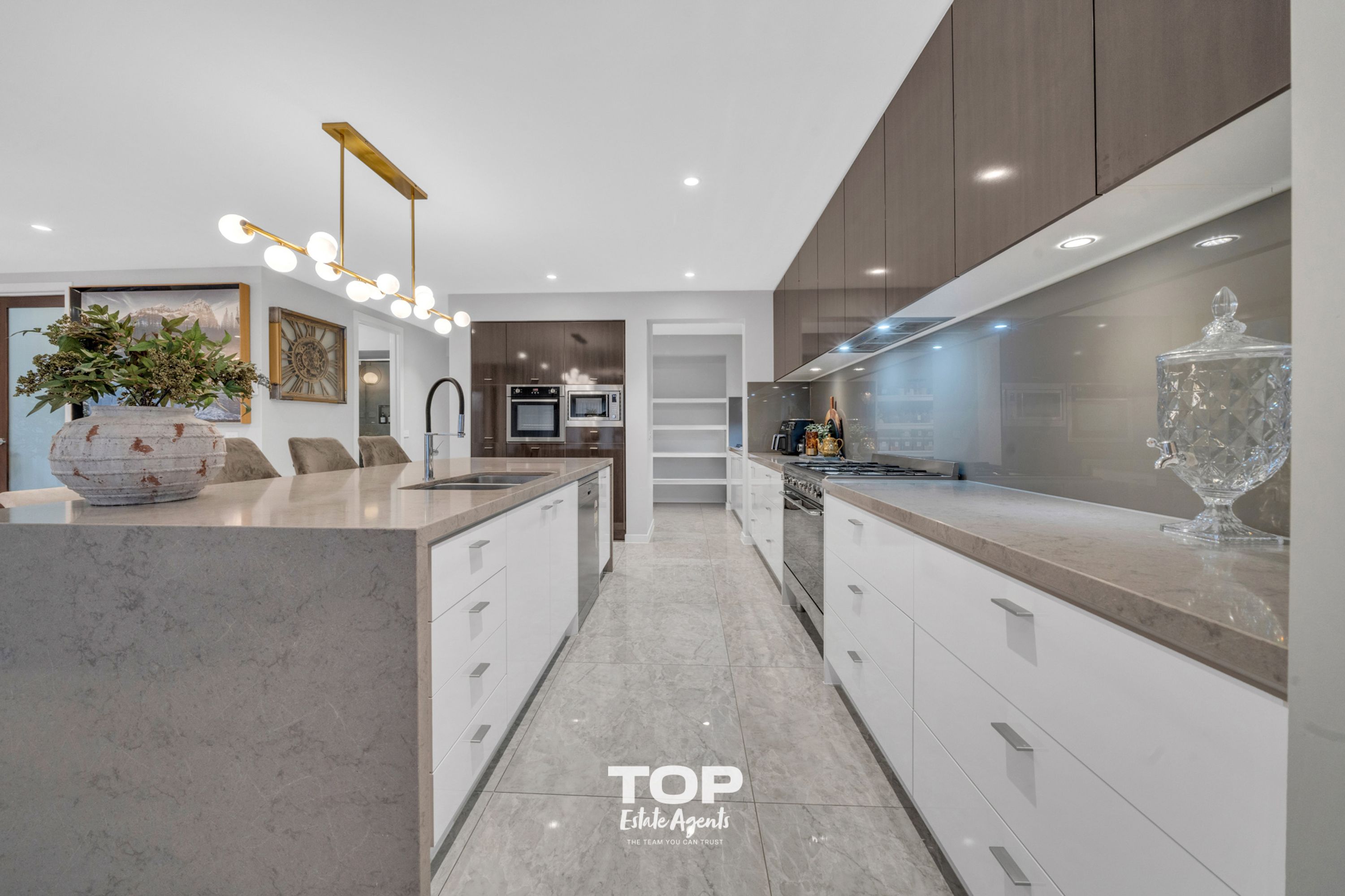 41 Orleana Way, Clyde North - Thumbnail 8