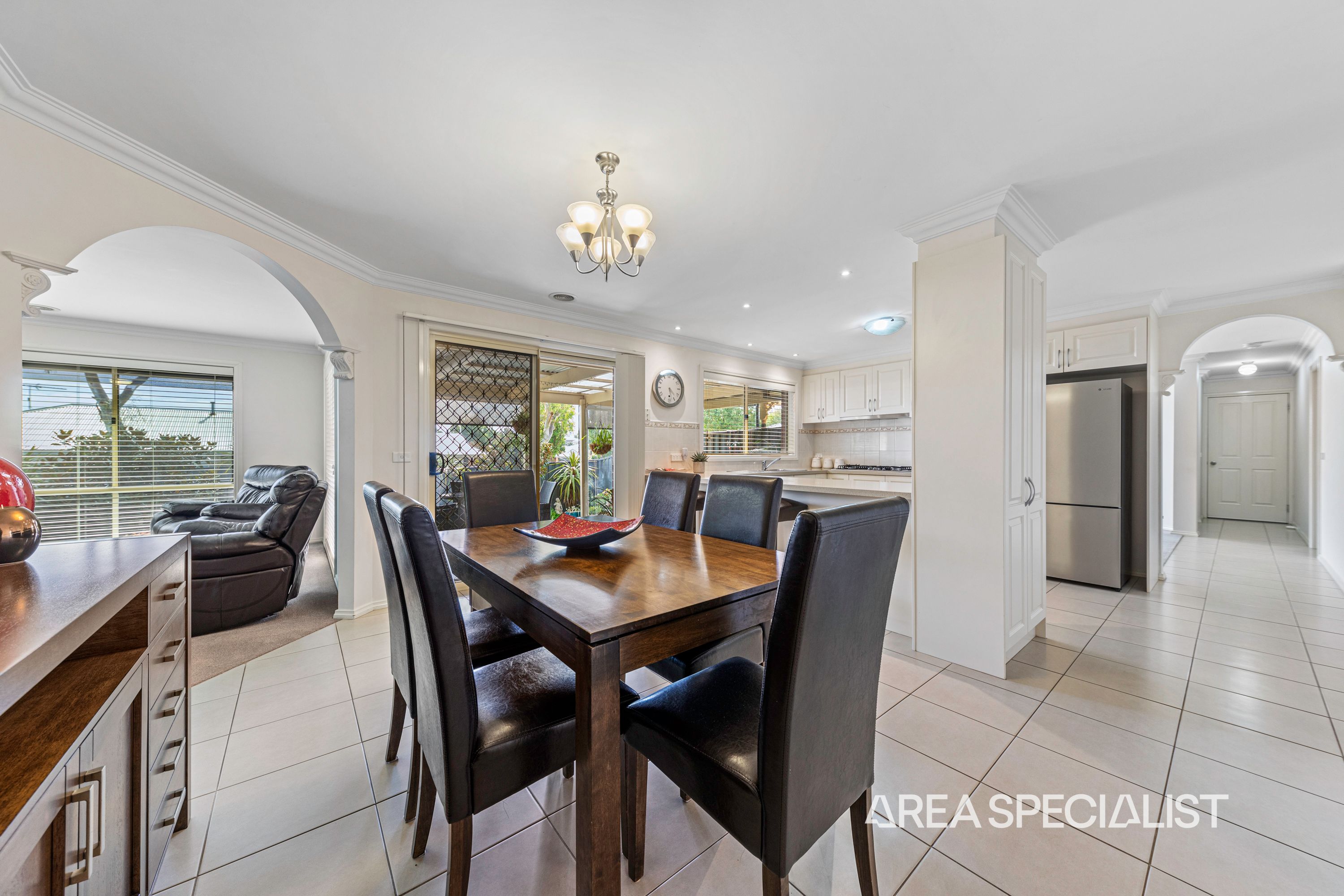 98 Leigh Drive, Pakenham - Thumbnail 5