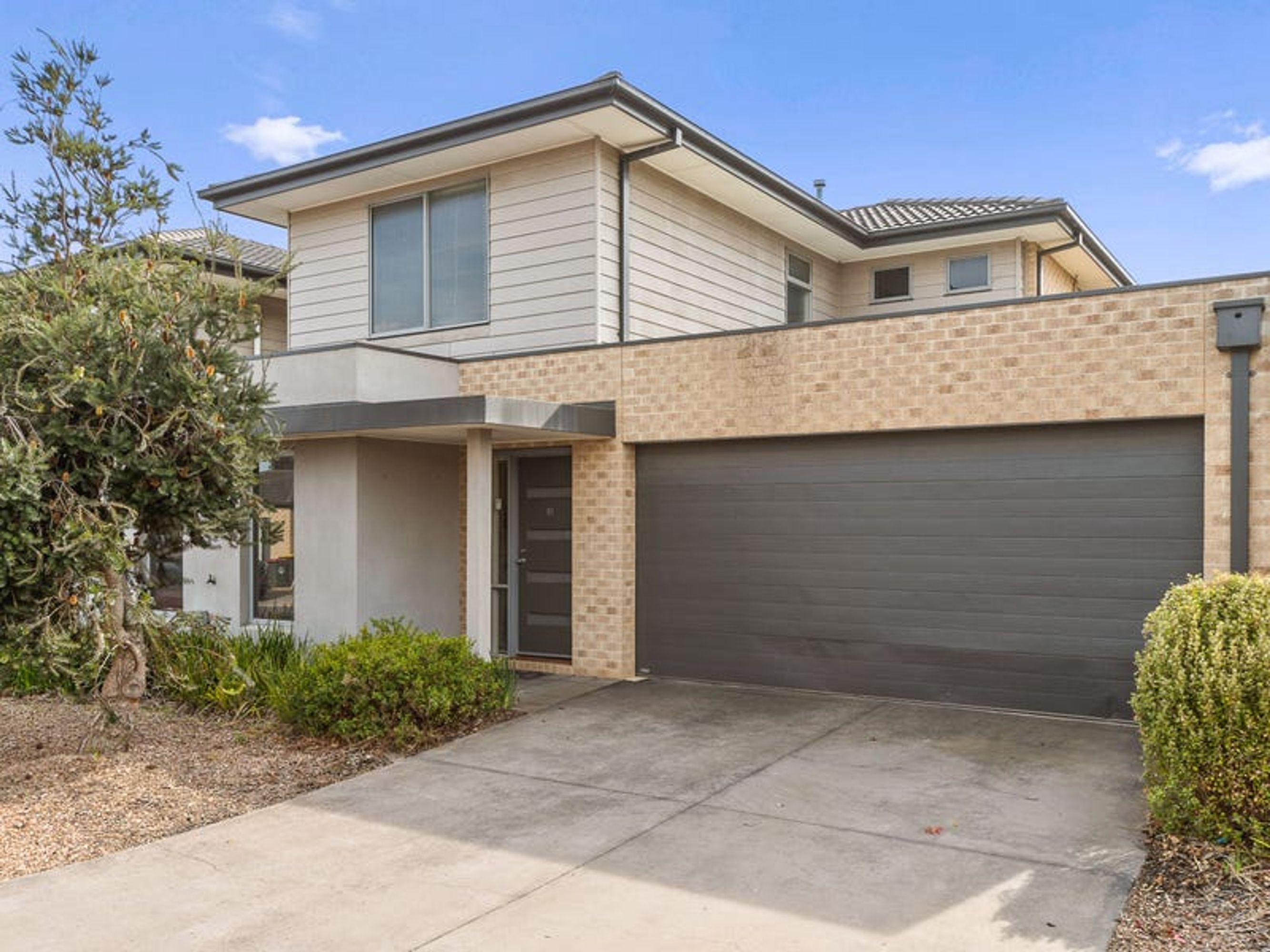 16/106 Broderick Road, Carrum Downs