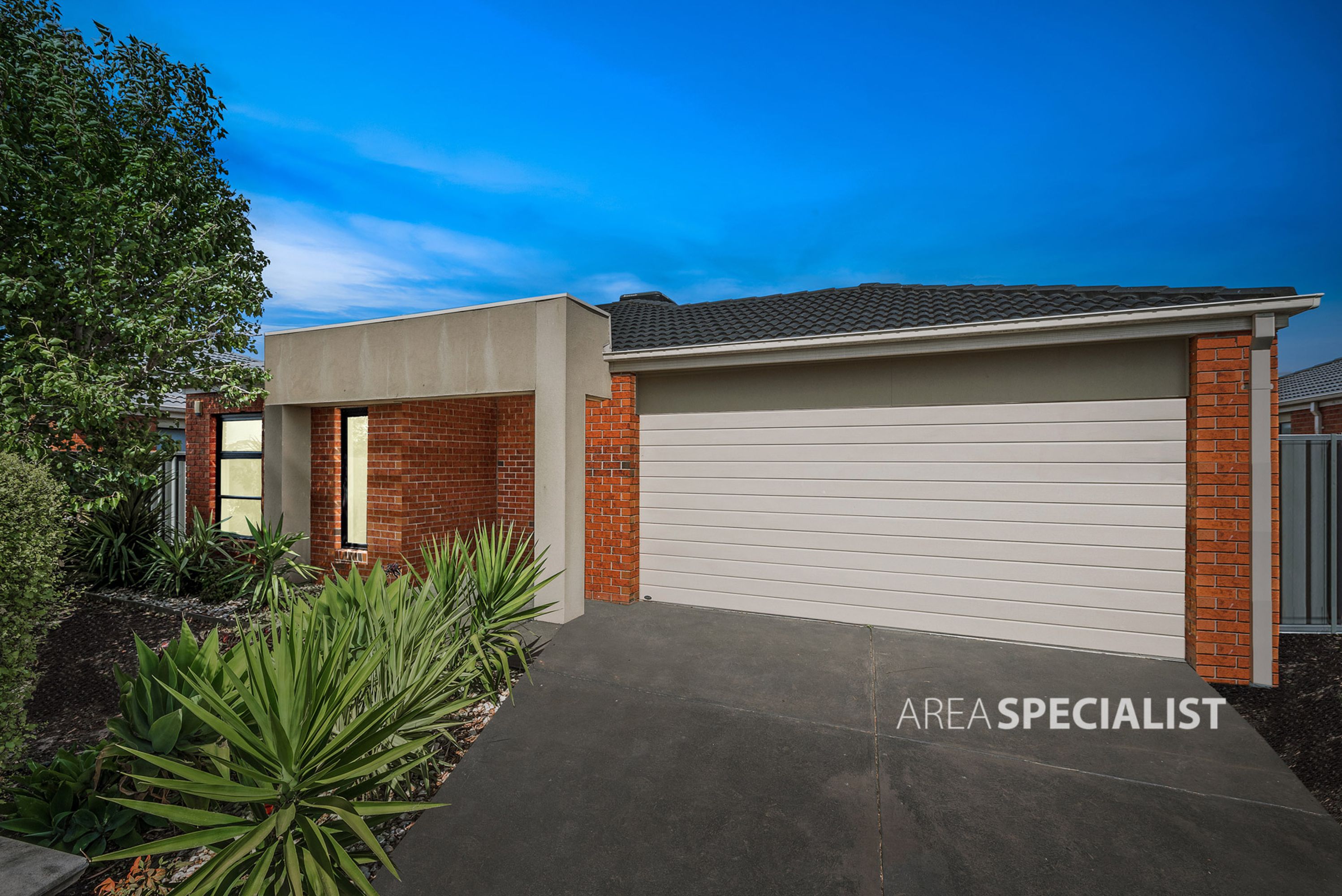 19 Boldrewood Place, Lynbrook, Lynbrook - Thumbnail 2