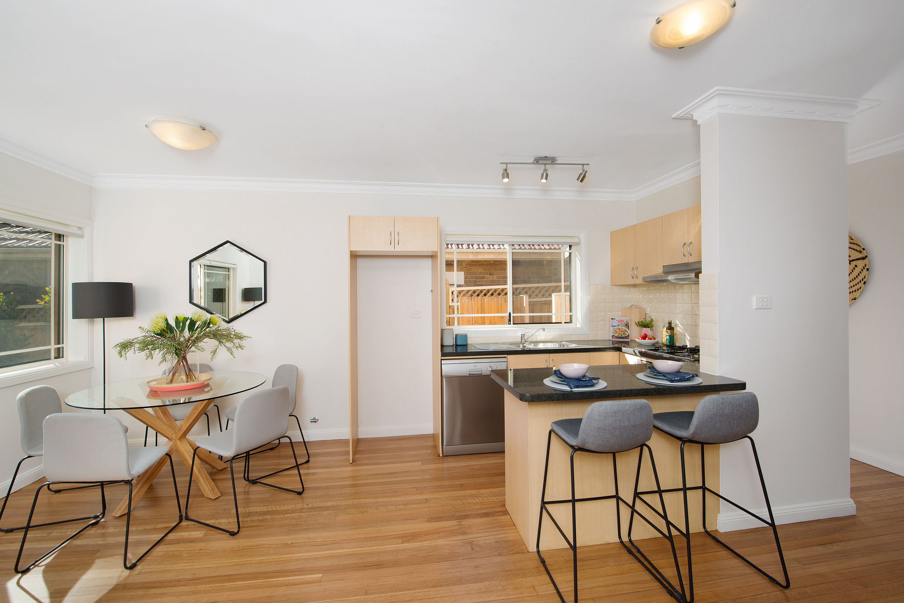 1/6 Armstrong Street, Cammeray - Thumbnail 3