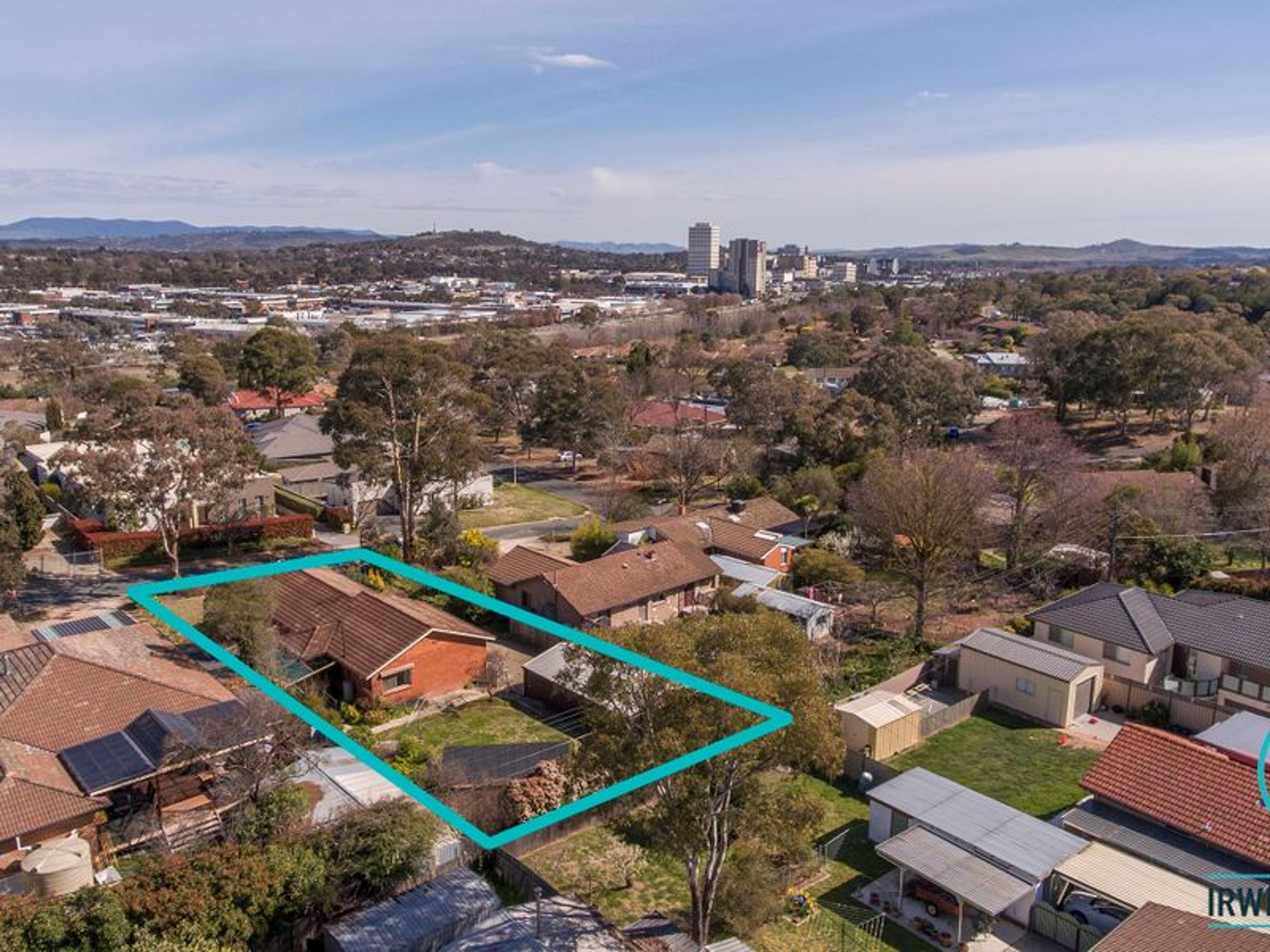 37 Aurora Close, Mawson - Thumbnail 5