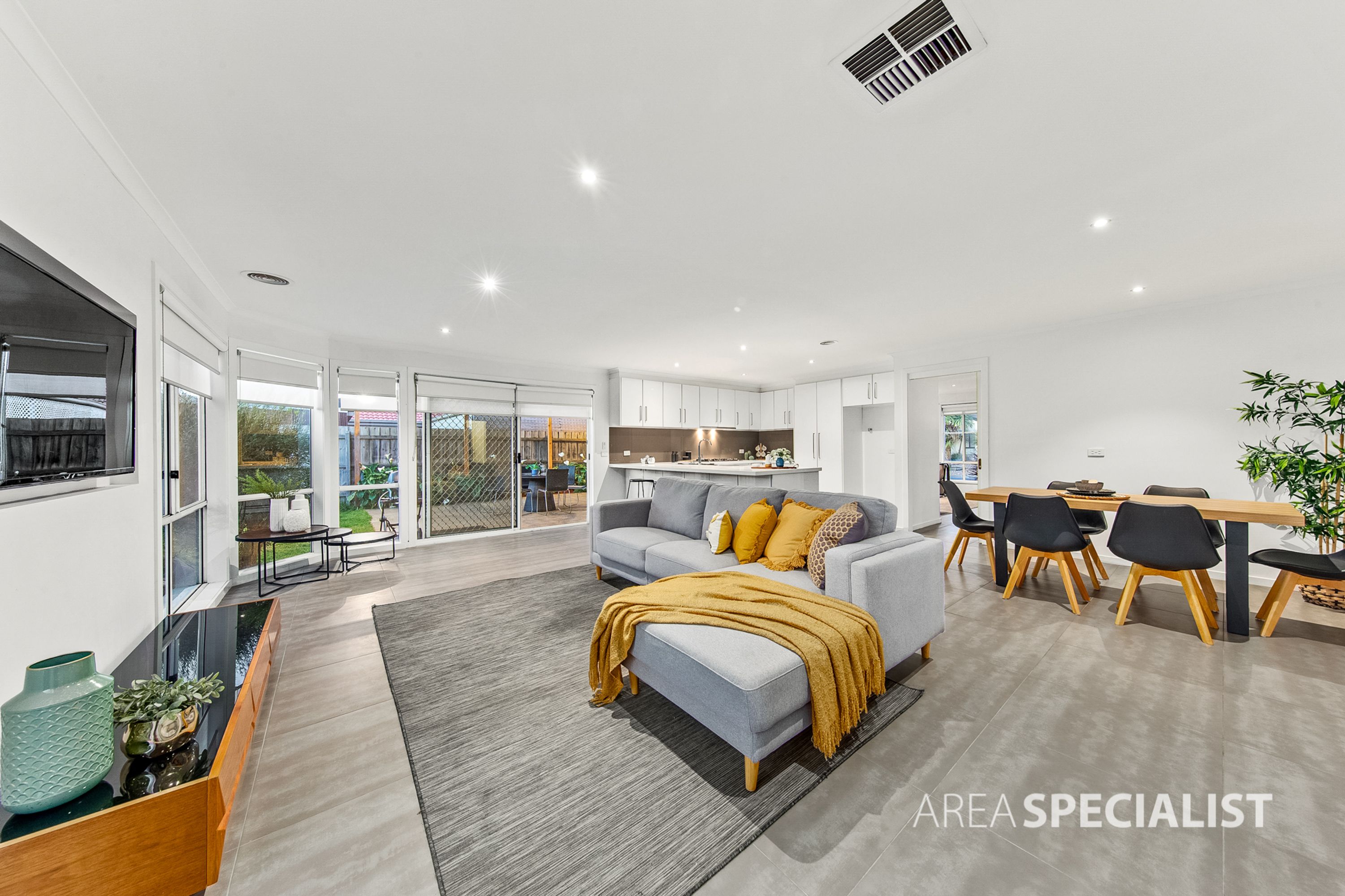 11 Lalwinya Street, Delahey VIC 3037, Delahey - Thumbnail 5