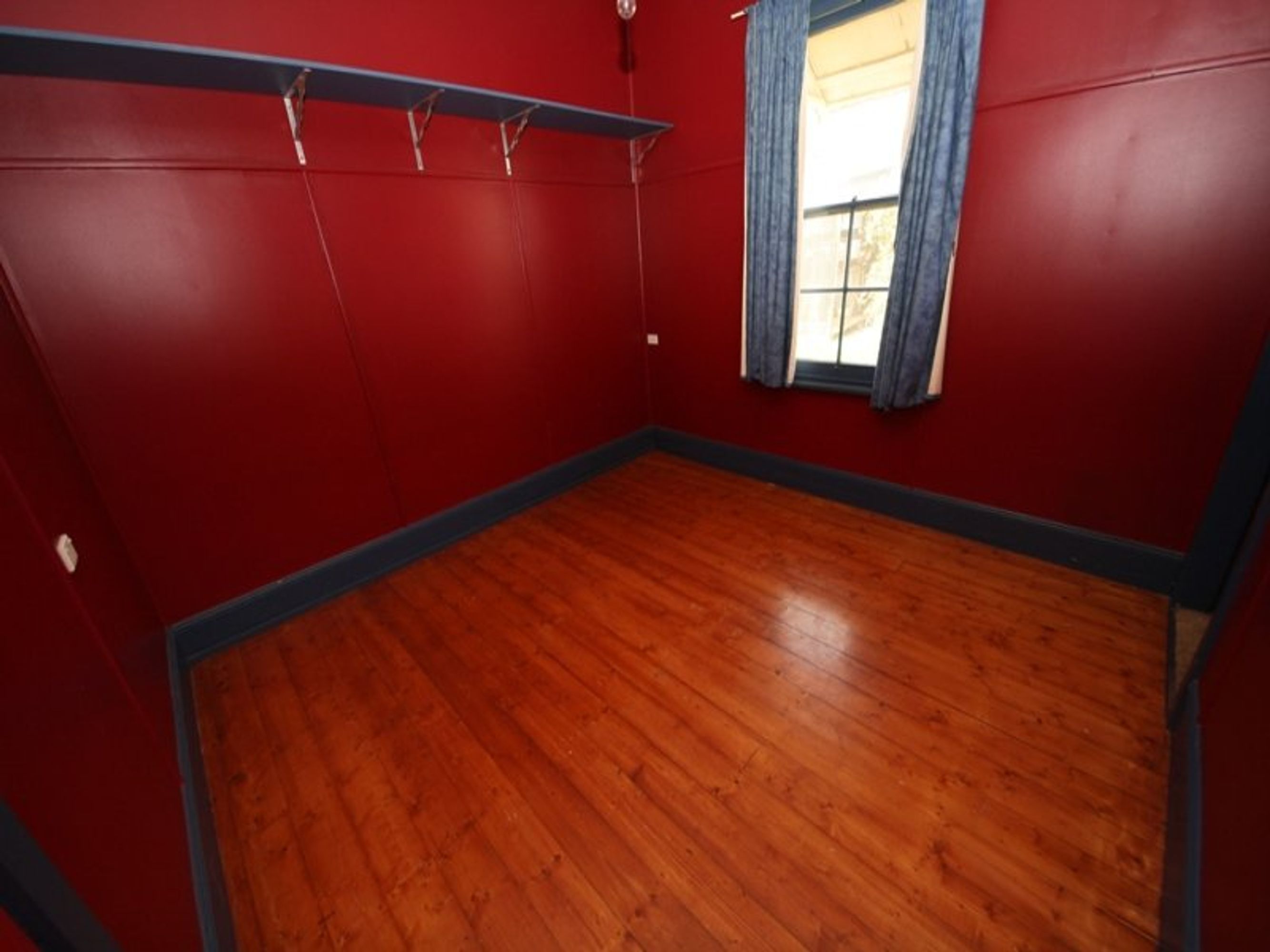 4 Clark Street, Horsham VIC 3400, Horsham - Thumbnail 3